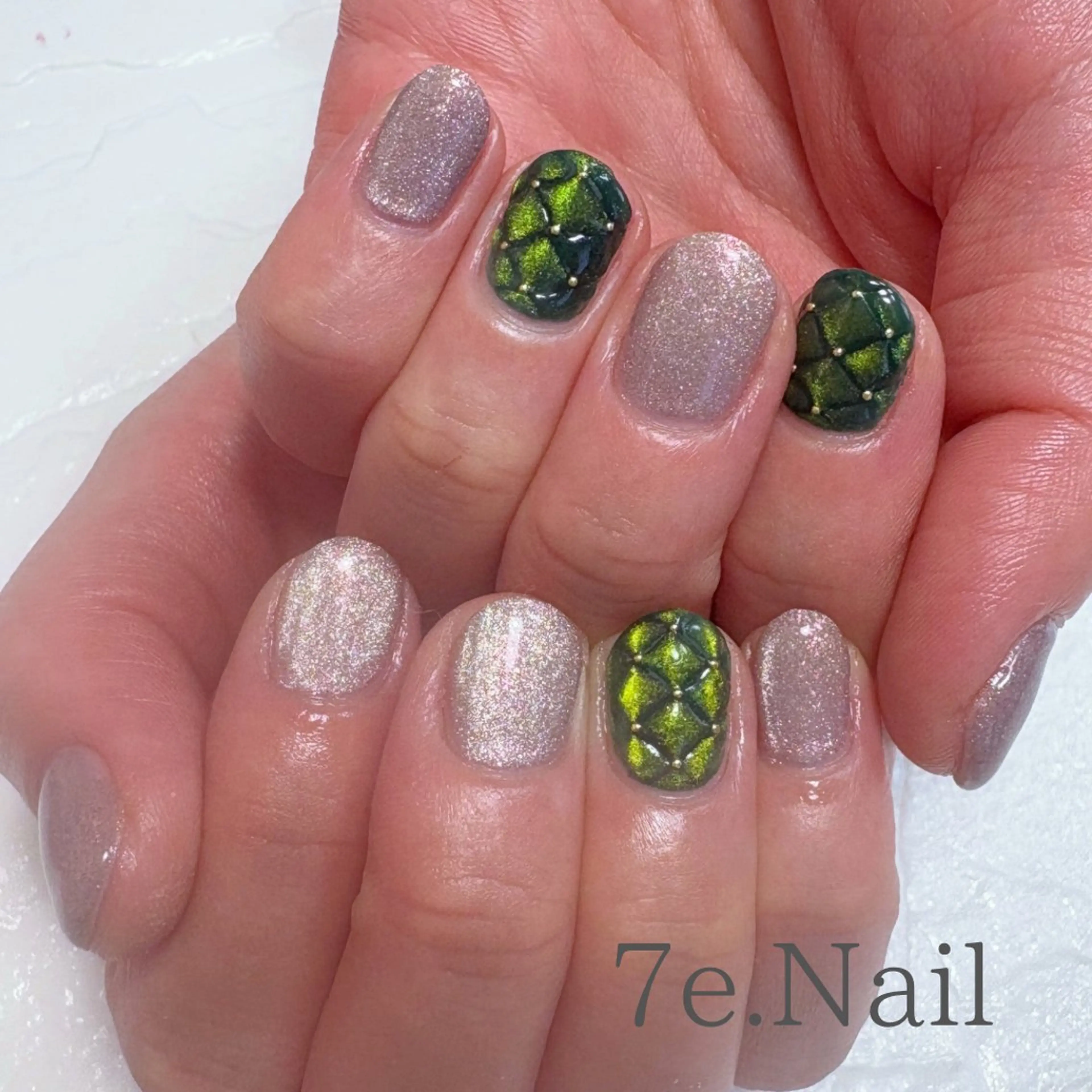 ネイル 7e. Nailのネイルデザイン