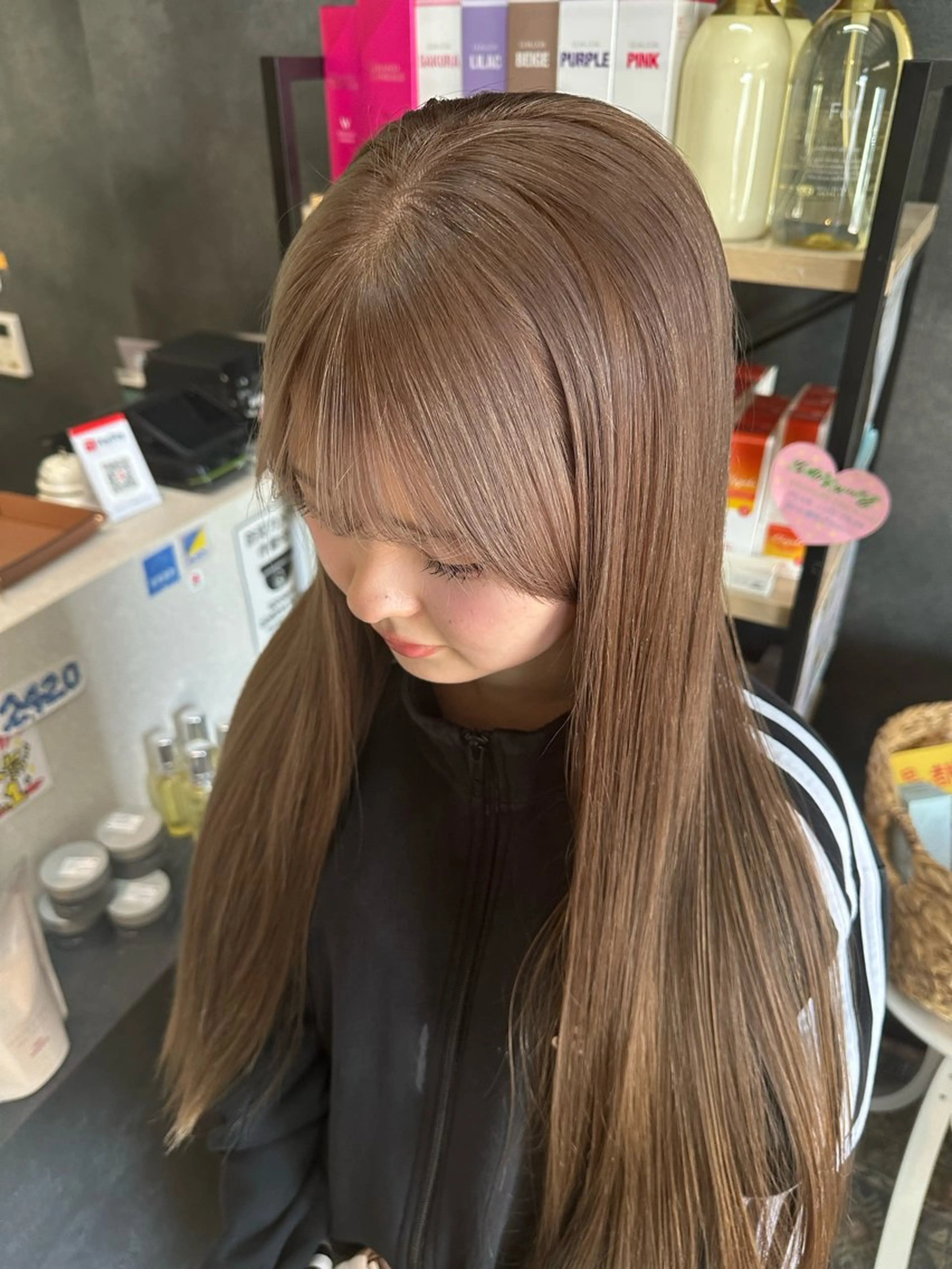 ロング ヘアカラー トリートメント 坂庭 美夢のヘアスタイル