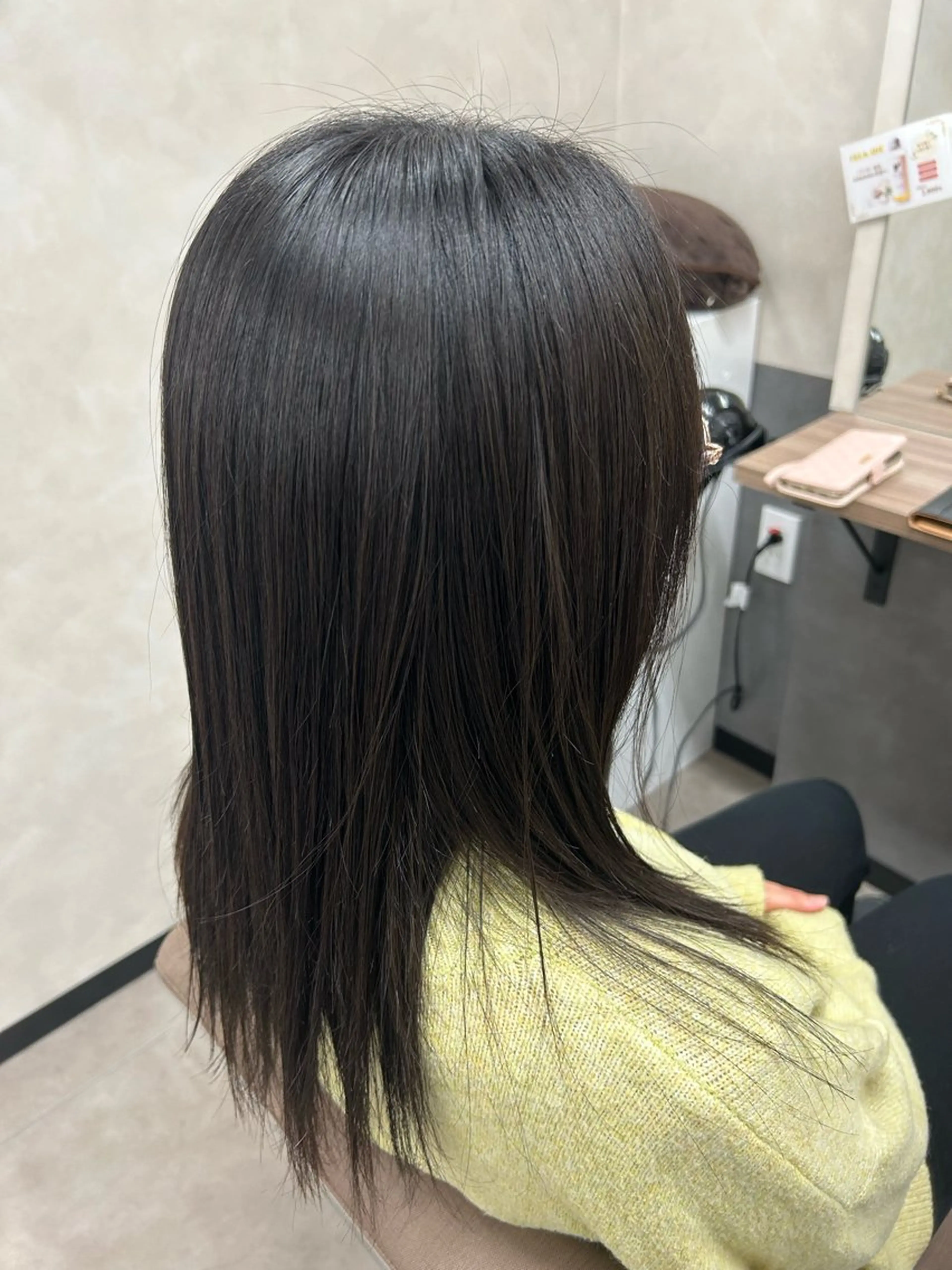 セミロング 縮毛矯正 トリートメント VIE.ORNER 土気🍀小岩井樹のヘアスタイル