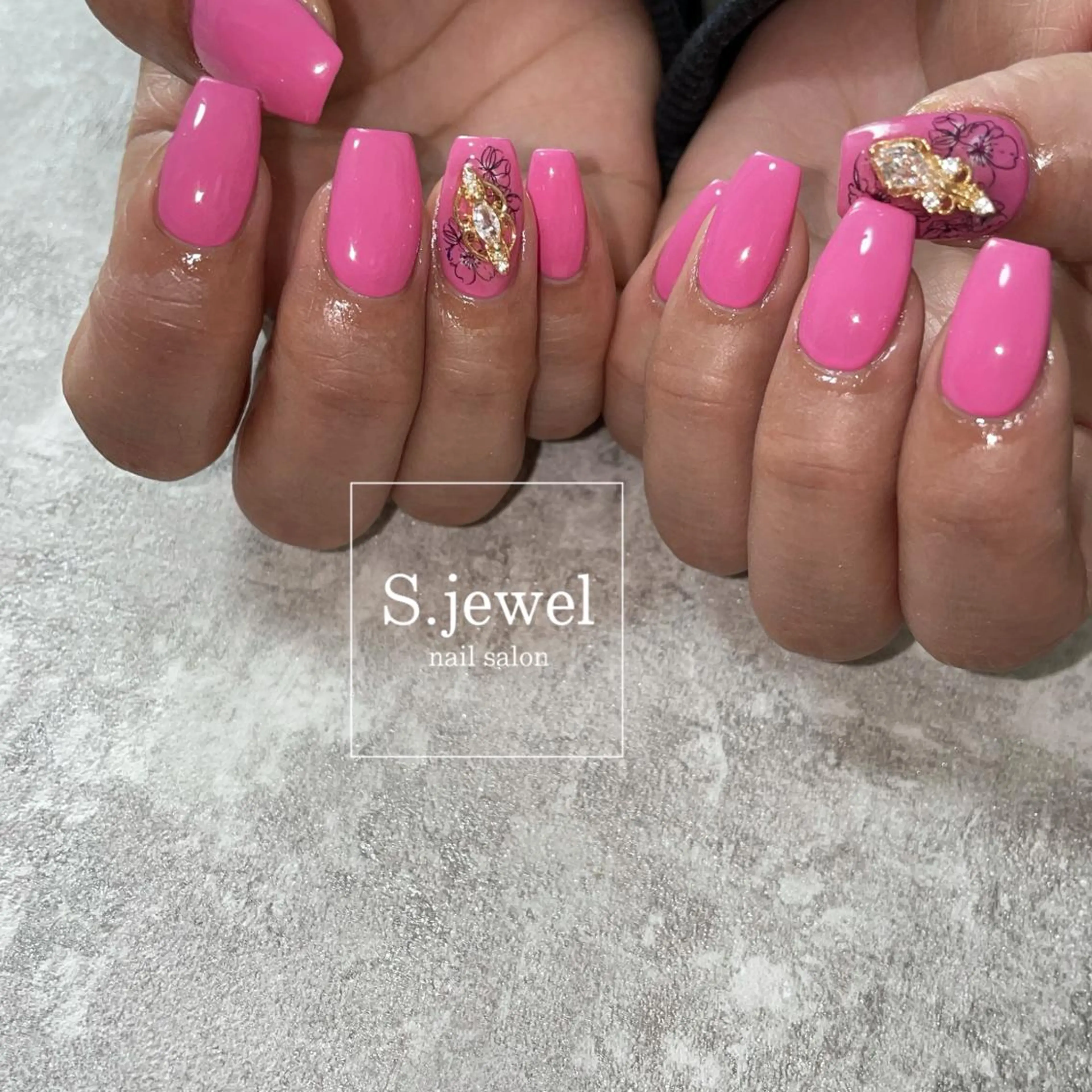 ネイル S. JEWELのネイルデザイン