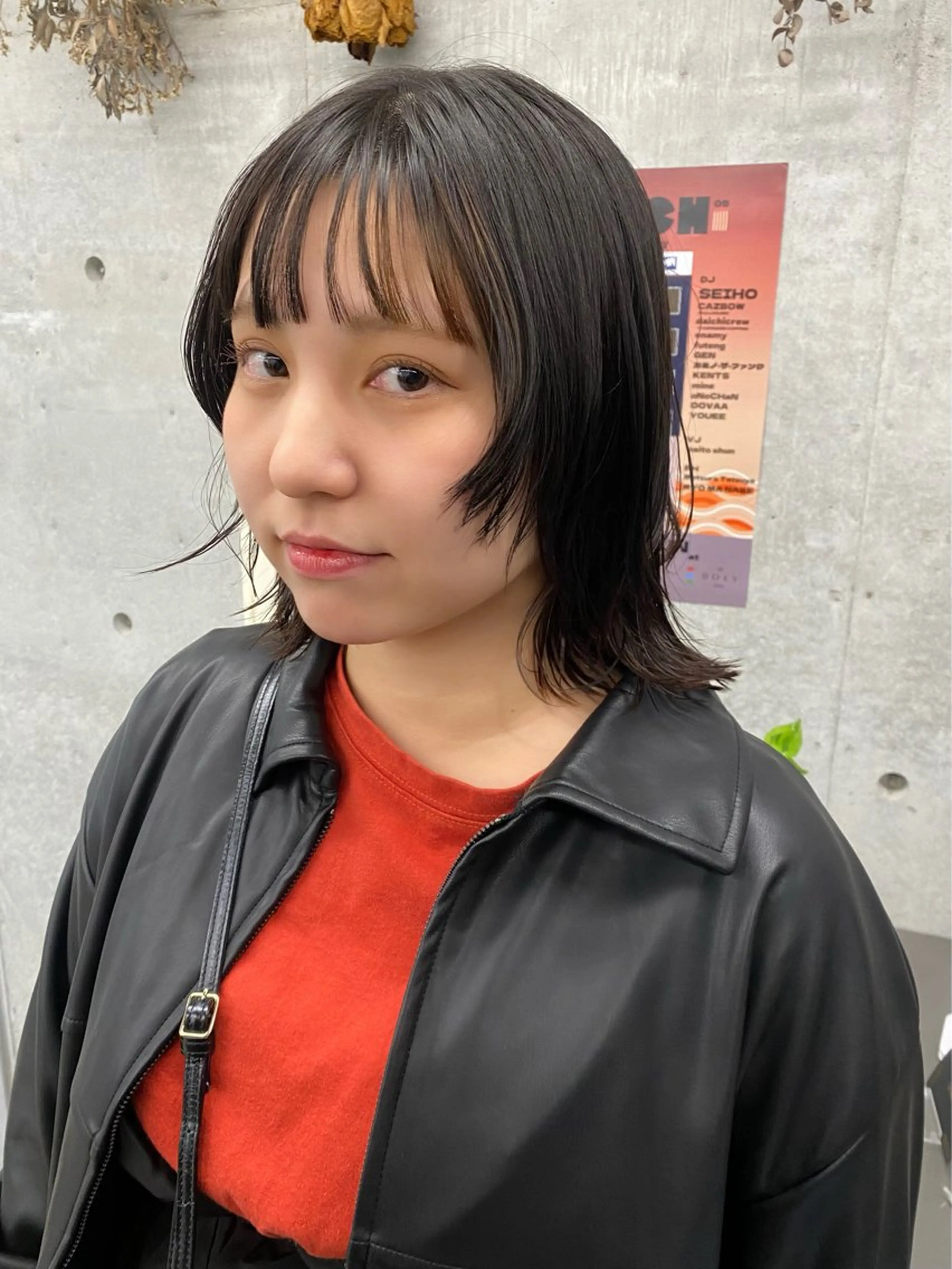 ミディアム カラー 顔まわりレイヤー レイヤーカット カット トリートメント 似合わせカット レイヤー/ボブのヘアスタイル