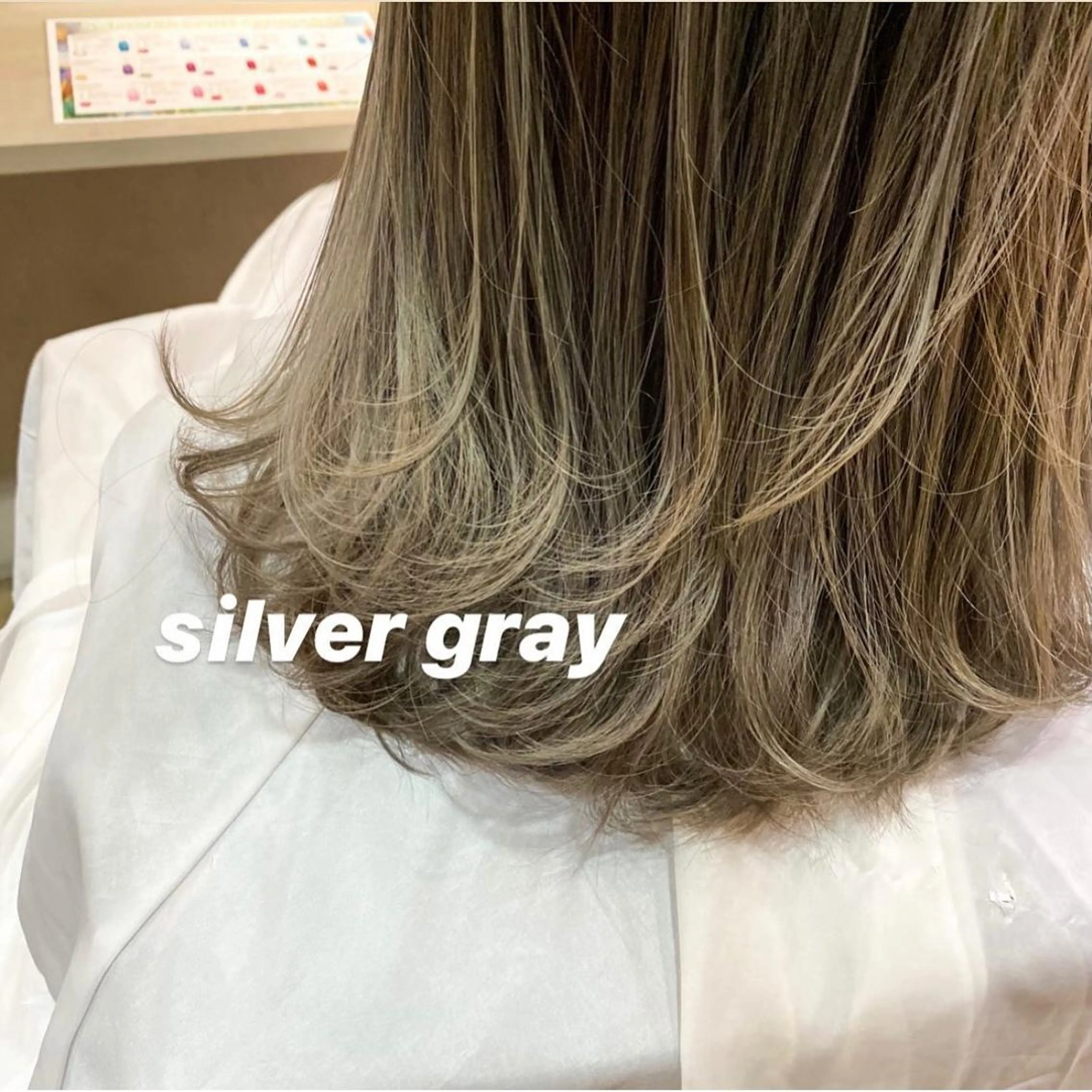 セミロング カラー レイヤーカット 会社OKなのに、 ちゃんと可愛い🤎のヘアスタイル