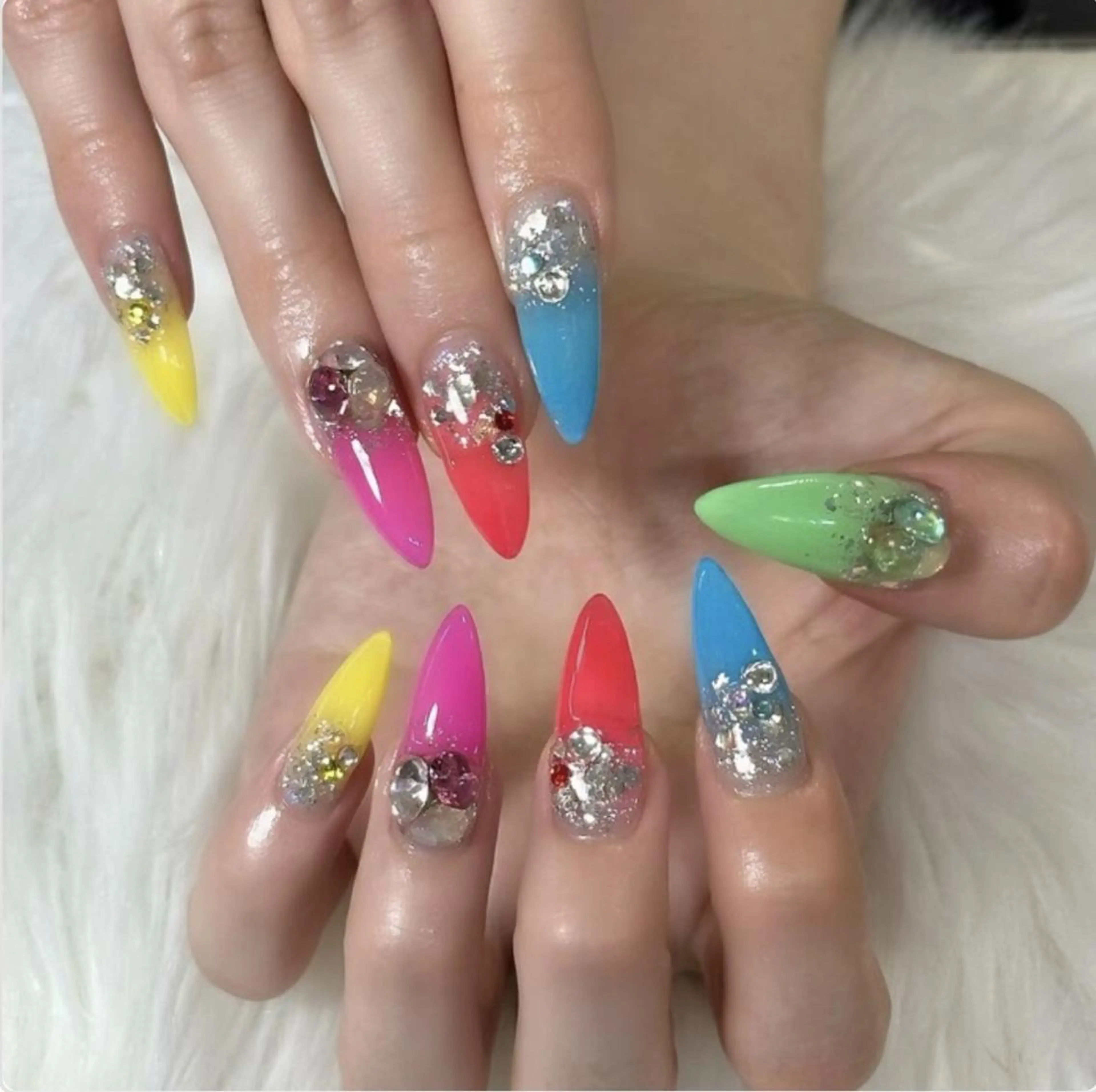 ネイル 南森町rebest 💅nailのネイルデザイン