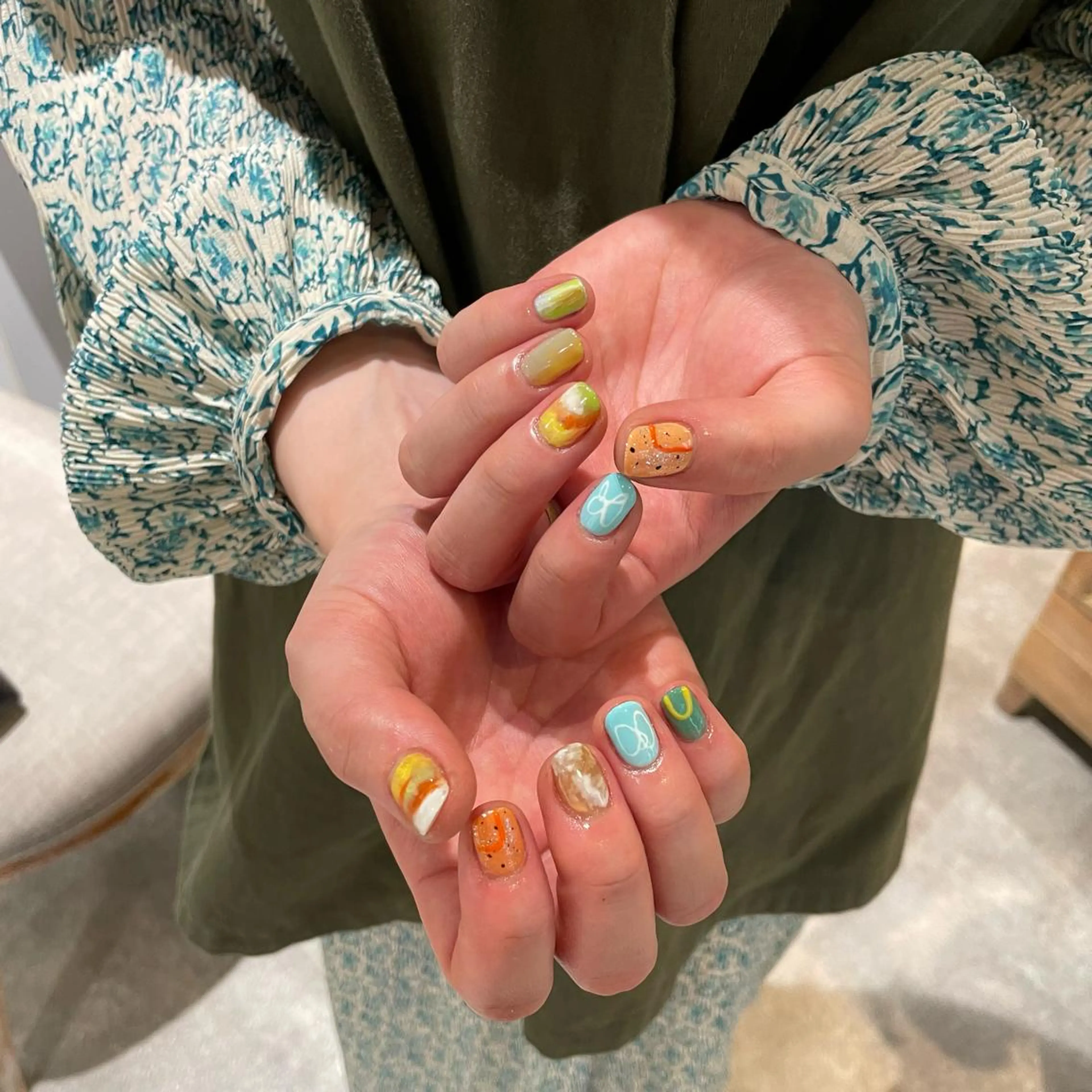 ネイル ニュアンスネイル ハンドネイル ハイトーン🦄ネイル 💞のぶちのネイルデザイン