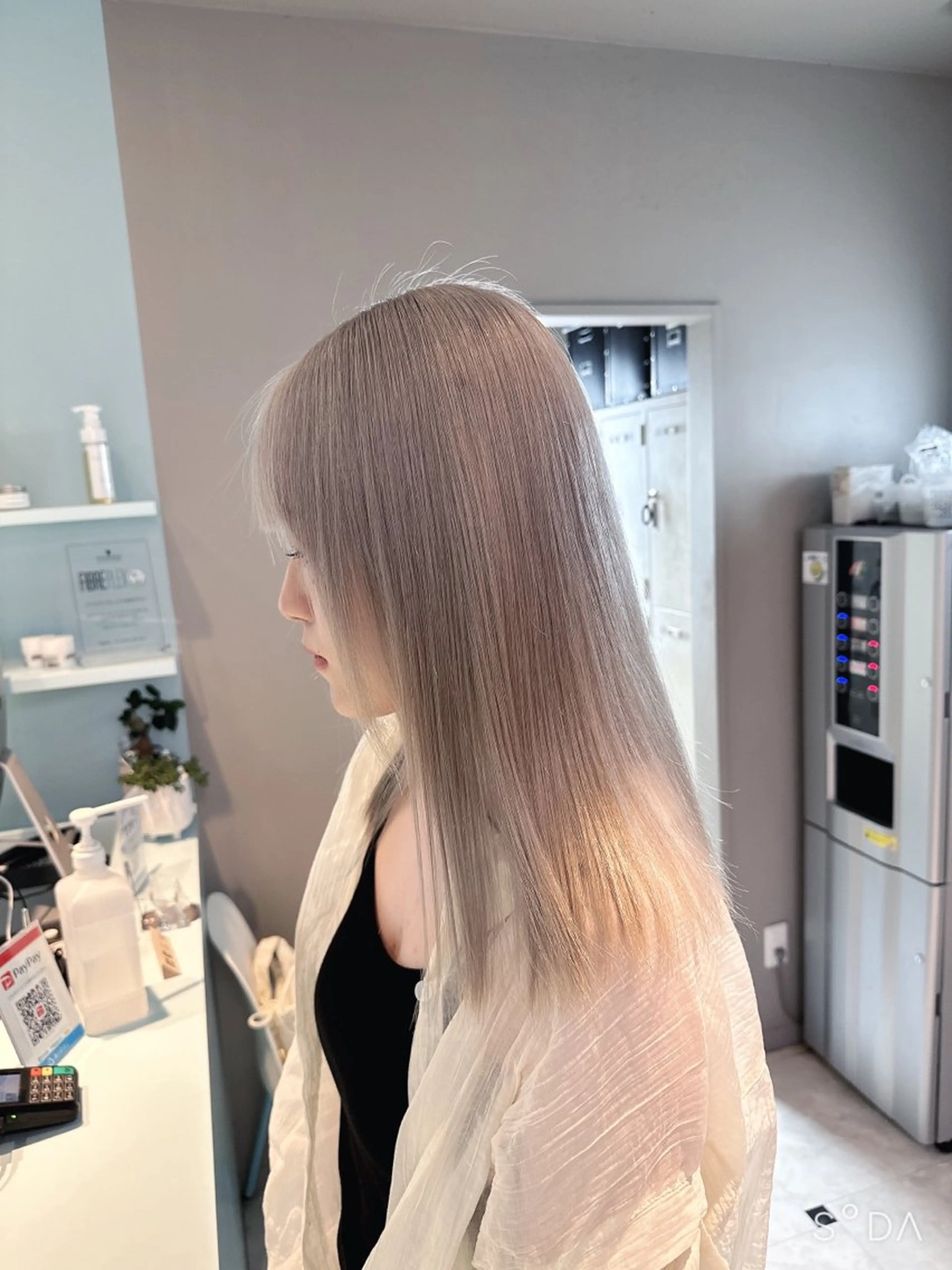 ロング カラー 🪄池袋ハイトーン 🪄ブリーチカラーのヘアスタイル