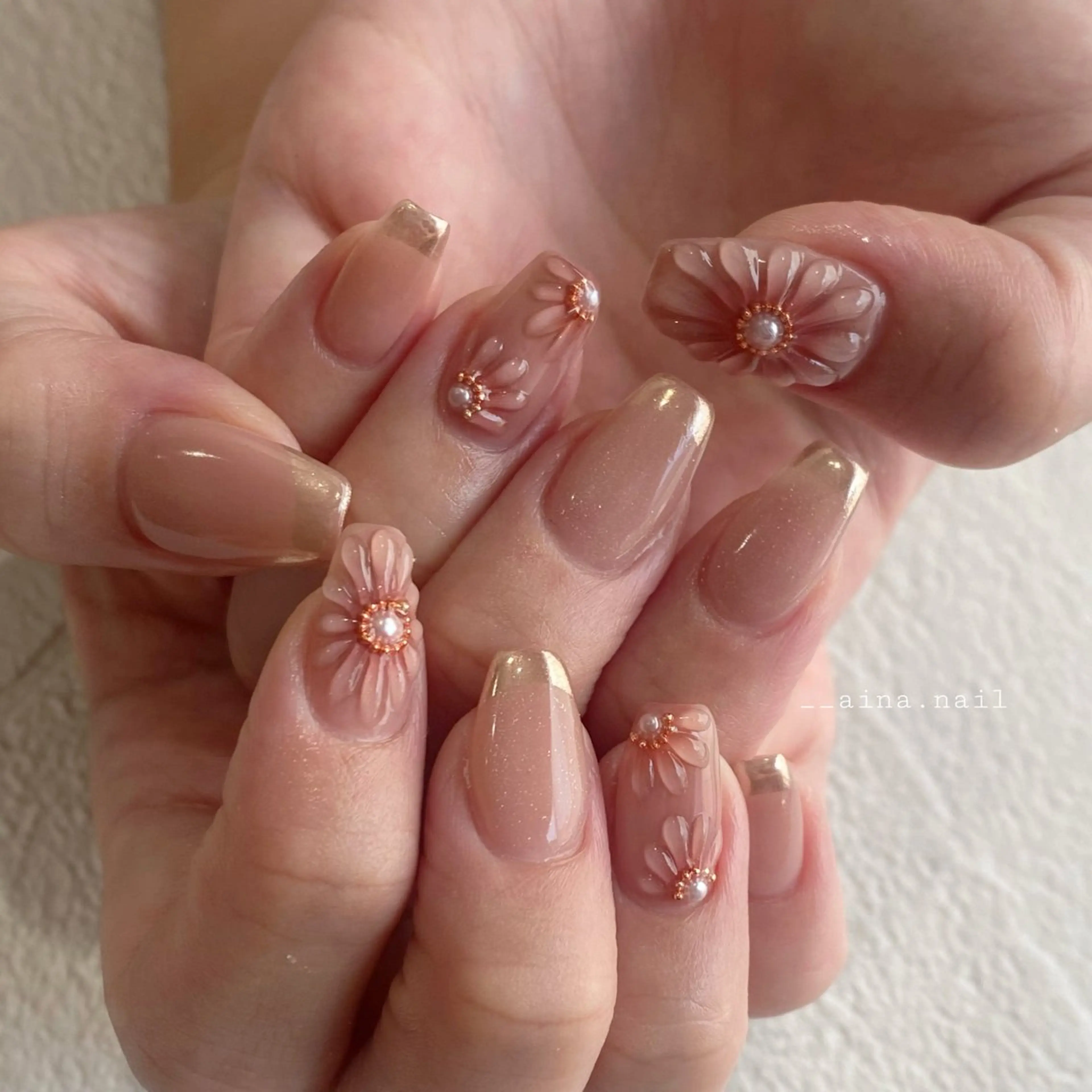 ネイル Nailist Ainaのネイルデザイン