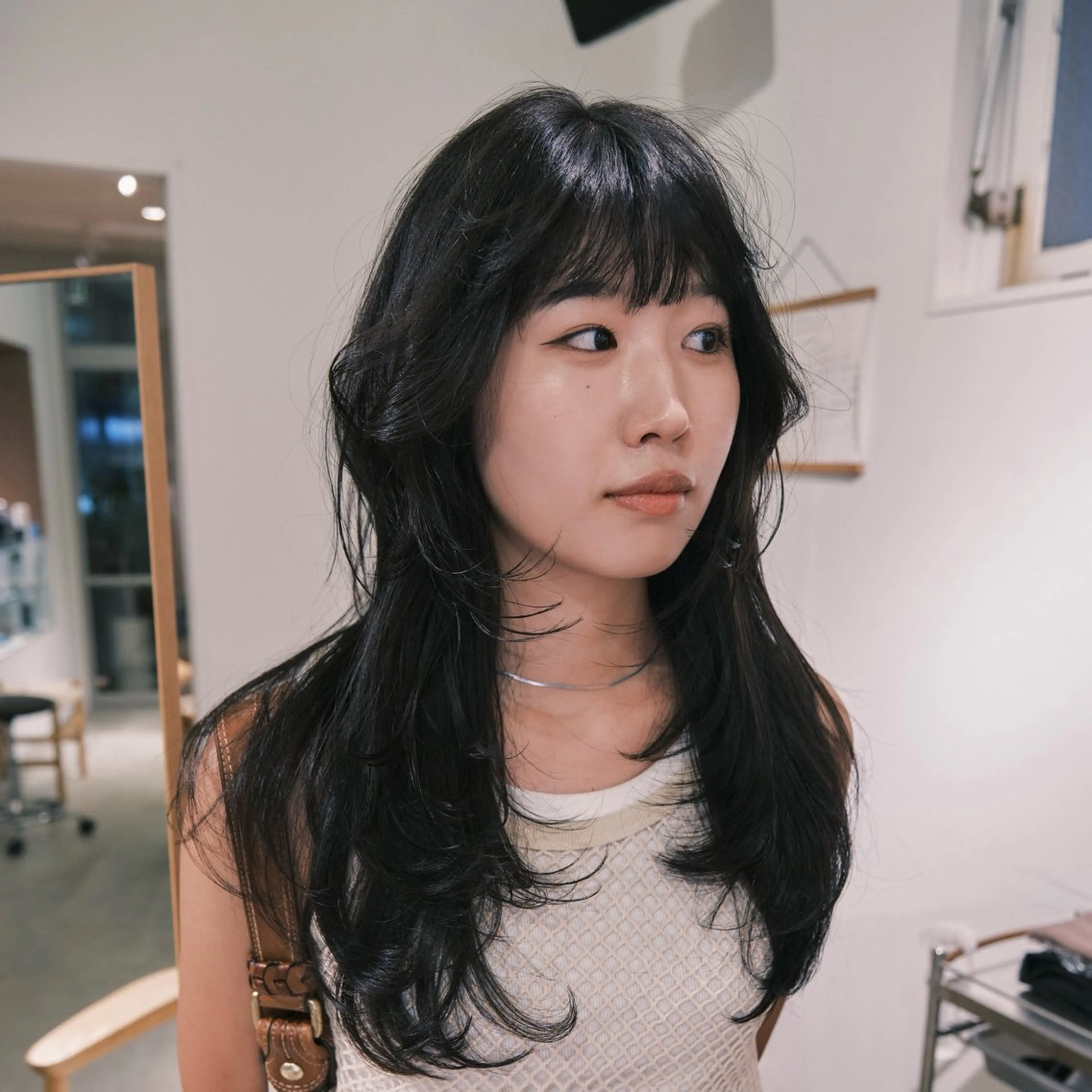 ロング カラー 黒髪 レイヤーカット 東山 涼嘉のヘアスタイル