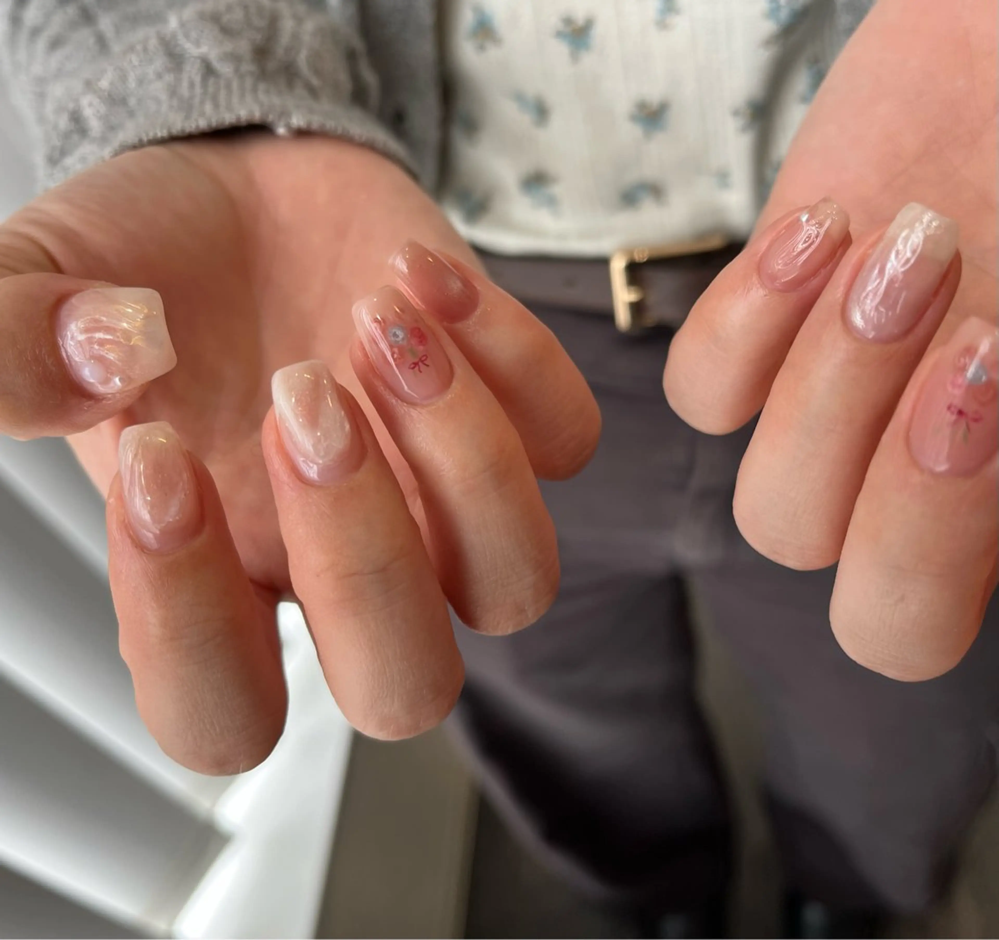 ネイル キラキラネイル ハンドネイル Yarm As Etelのネイルデザイン