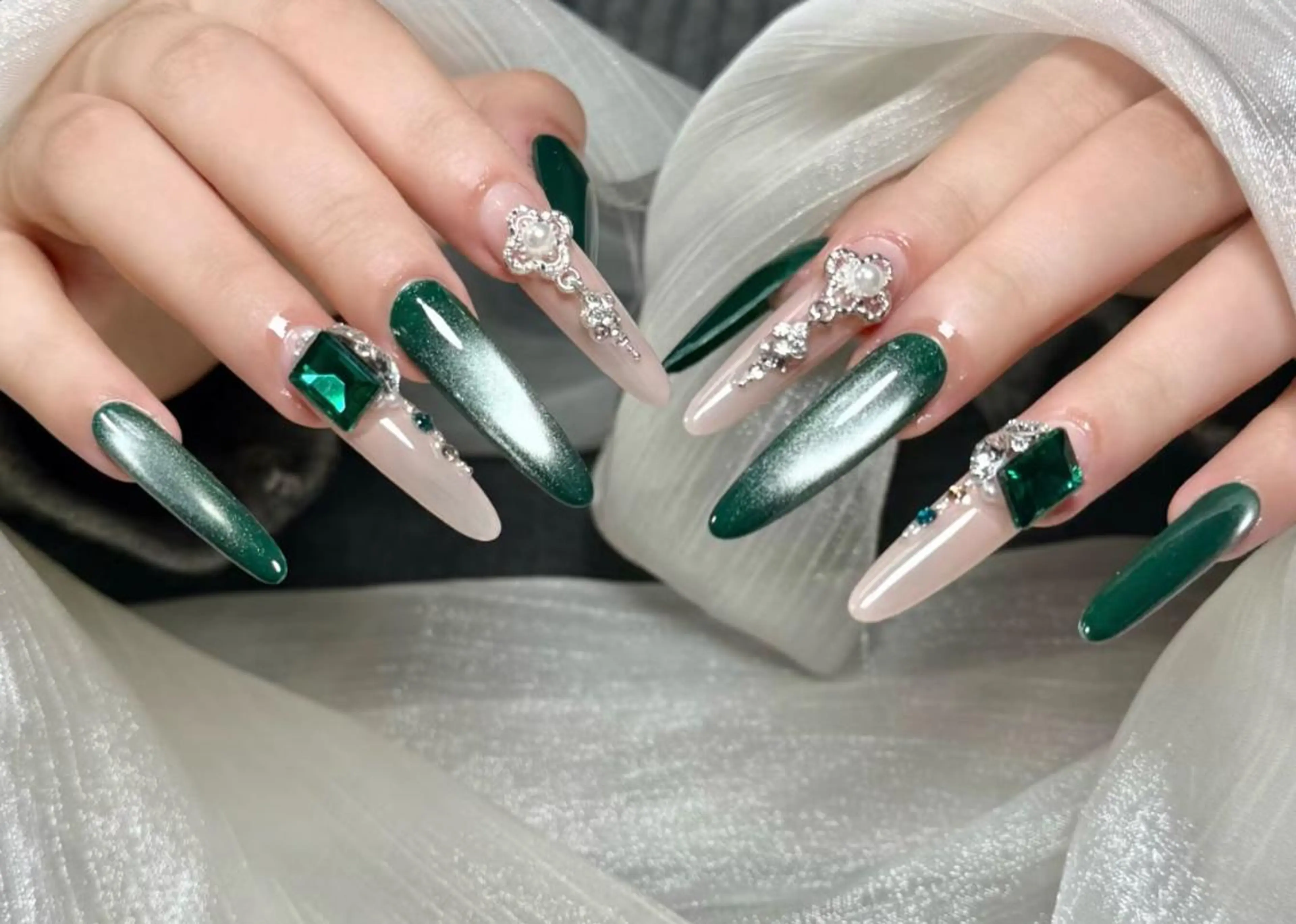 ネイル ハンドネイル エリ🫧 nail池袋東口のネイルデザイン