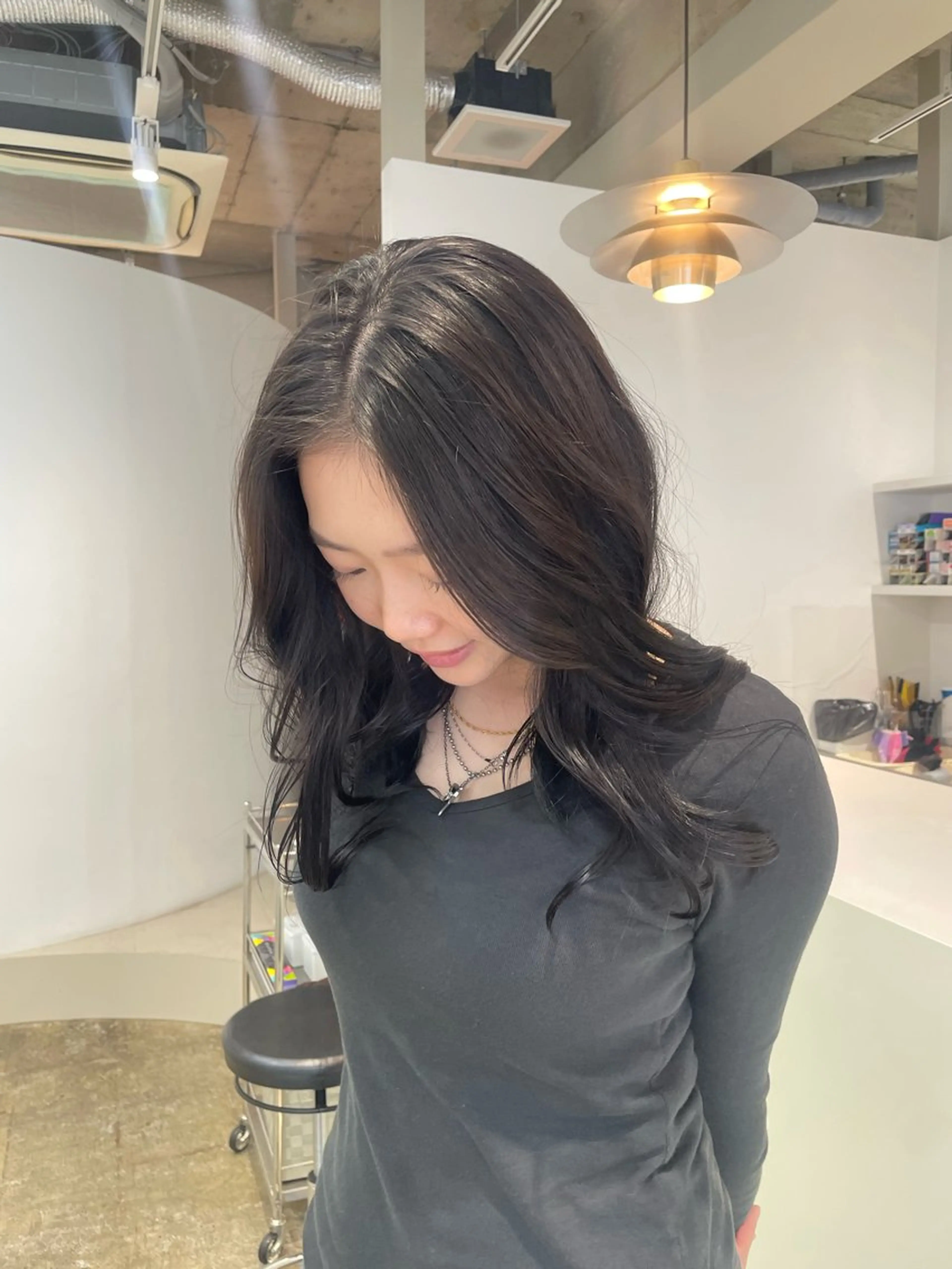 セミロング カラー カット ヘアカラー トリートメント H I ＮＡのヘアスタイル