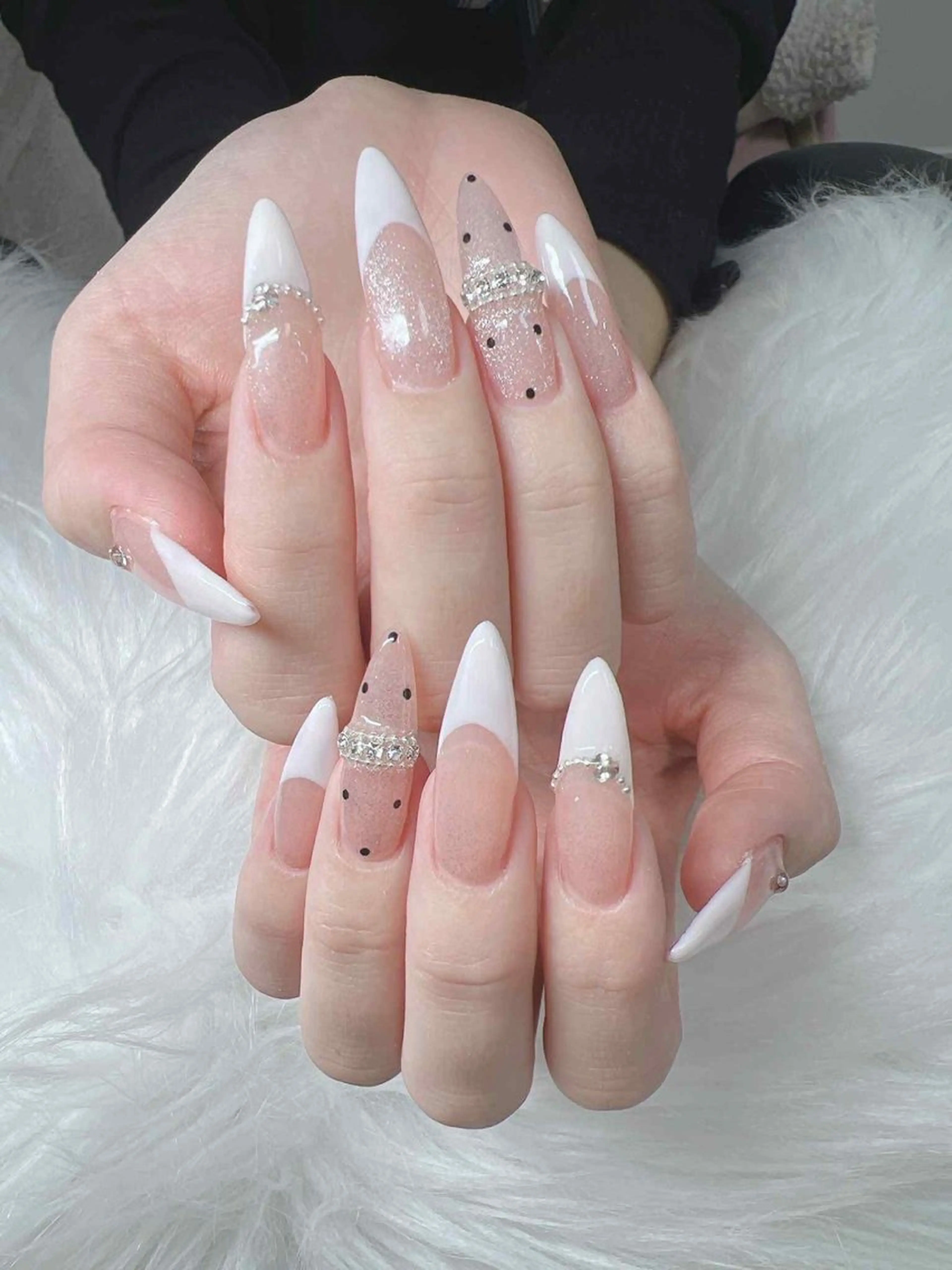 ネイル ハンドネイル Lee Nailsのネイルデザイン