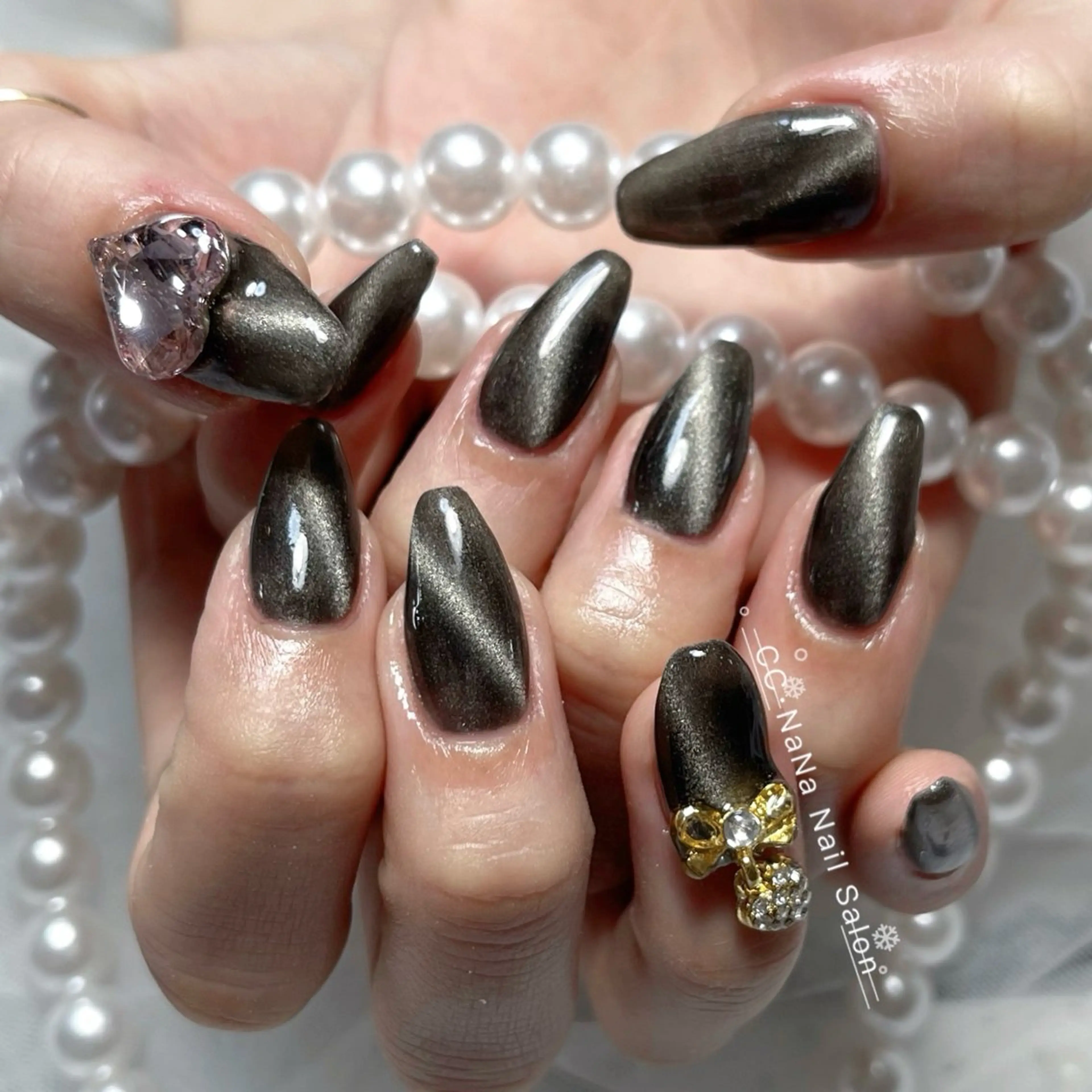 ネイル ハンドネイル 💎CC・NaNa 韓国風ネイル🌙Cのネイルデザイン