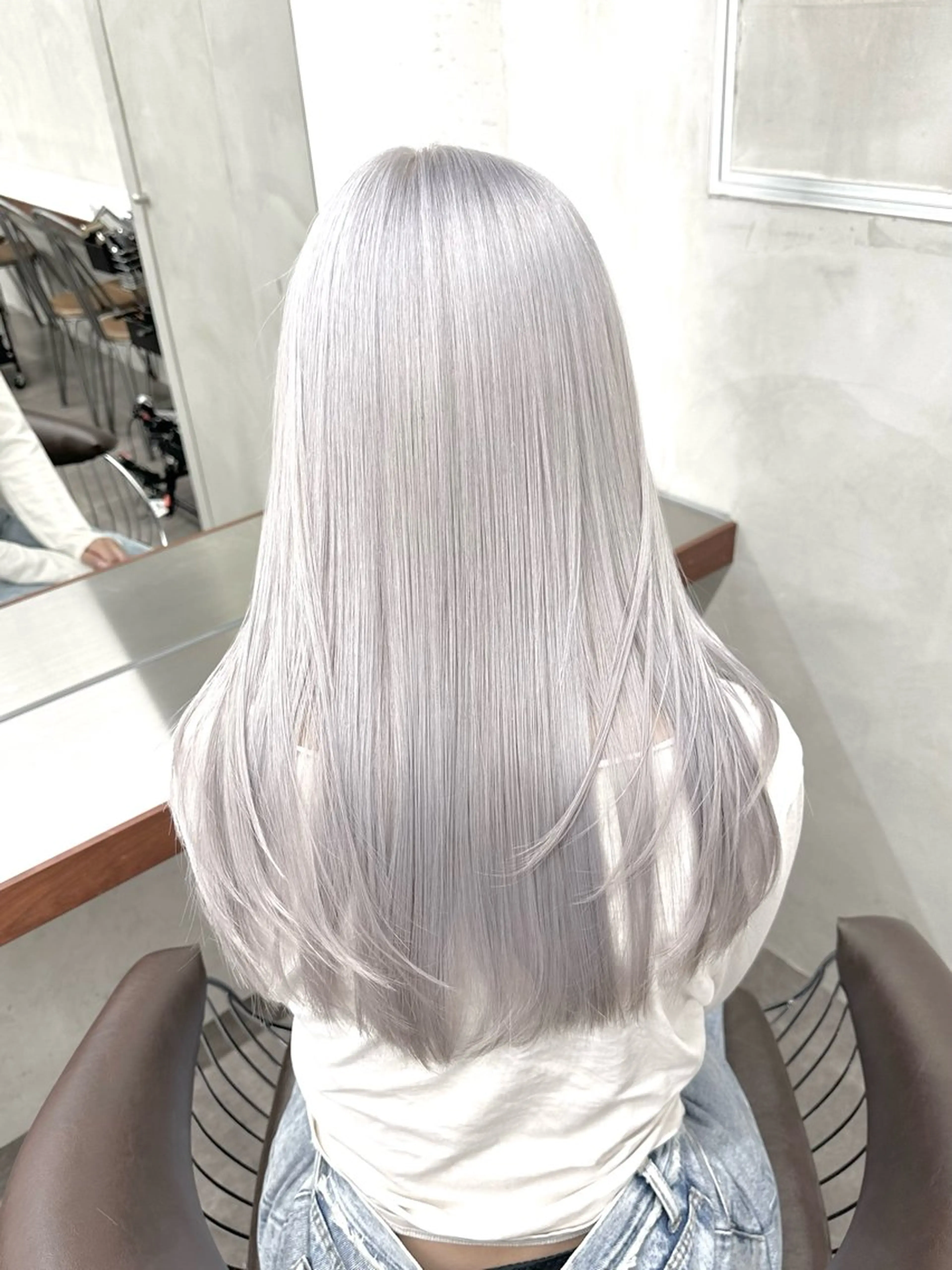 ロング カラー アッシュ ベージュカラー ブリーチ ケアブリーチ ダブルカラー カット ヘアカラー トリートメント ブリーチ　ハイトーン 特化🌈フジタハルキのヘアスタイル