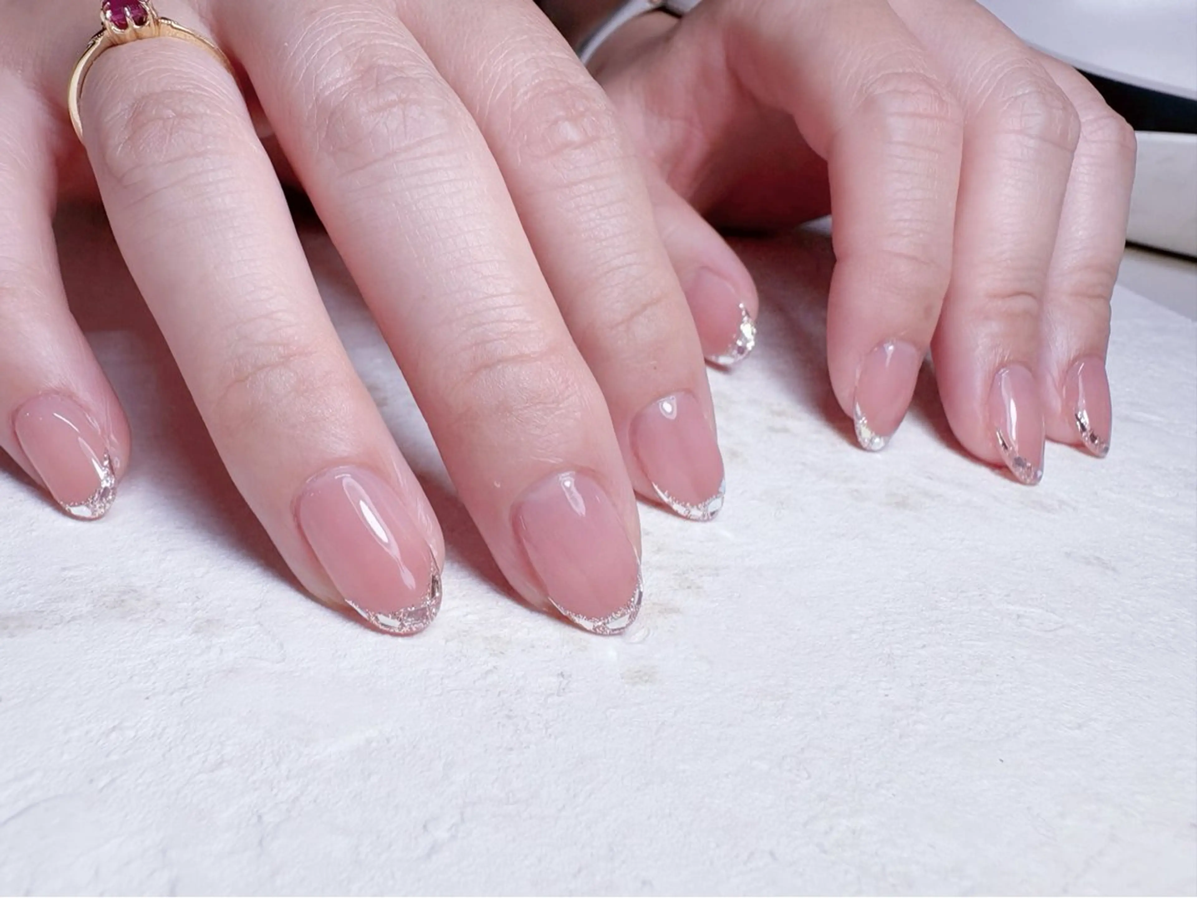 ネイル フレンチネイル ガラスフレンチ Nail R🌷 AKARI恵比寿のネイルデザイン