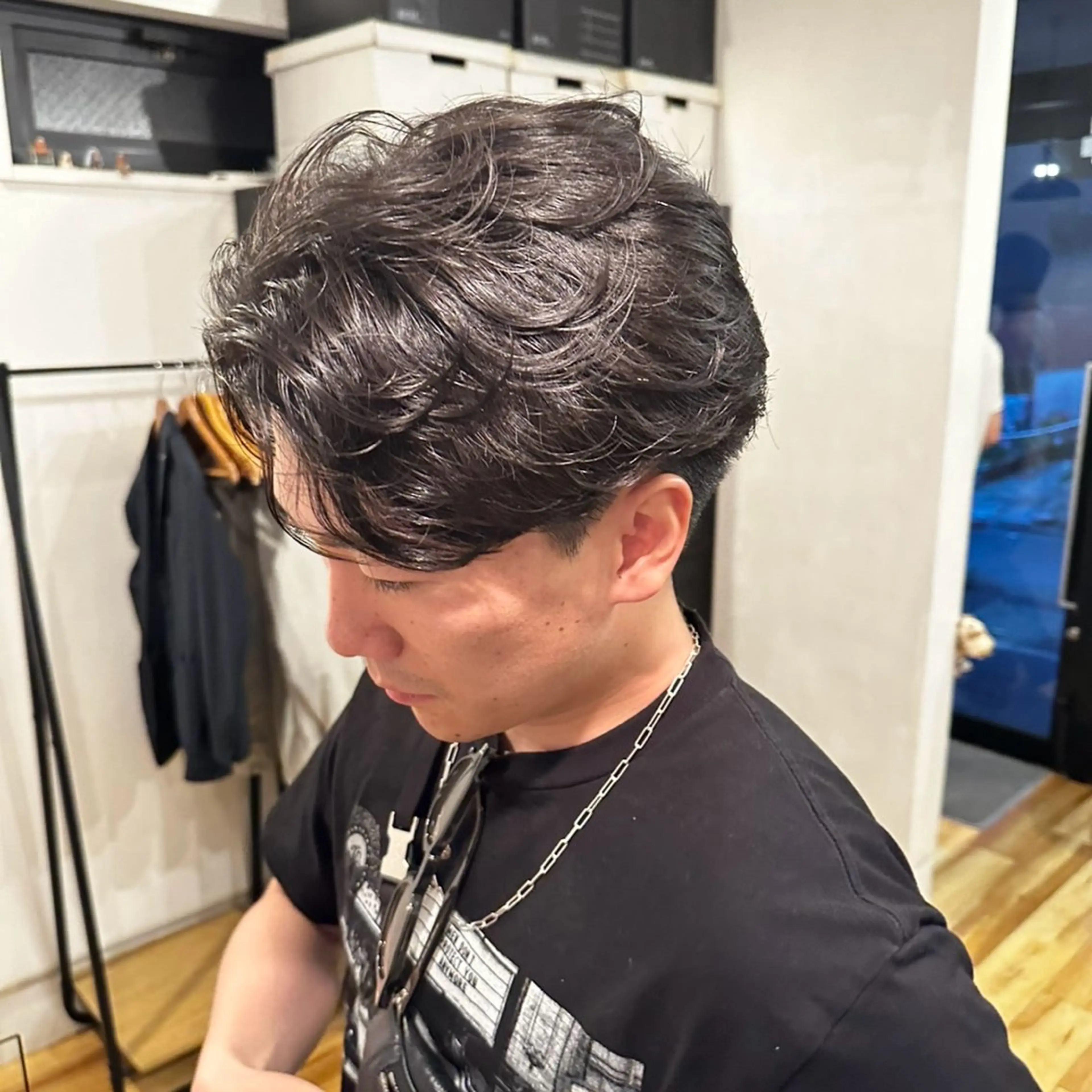 ショート パーマ メンズ ビジネス センターパート フェザーパーマ メンズ就活ヘア メンズパーマ カット パーマ トリートメント 【メンズヘア】 原宿/Kasumiのヘアスタイル