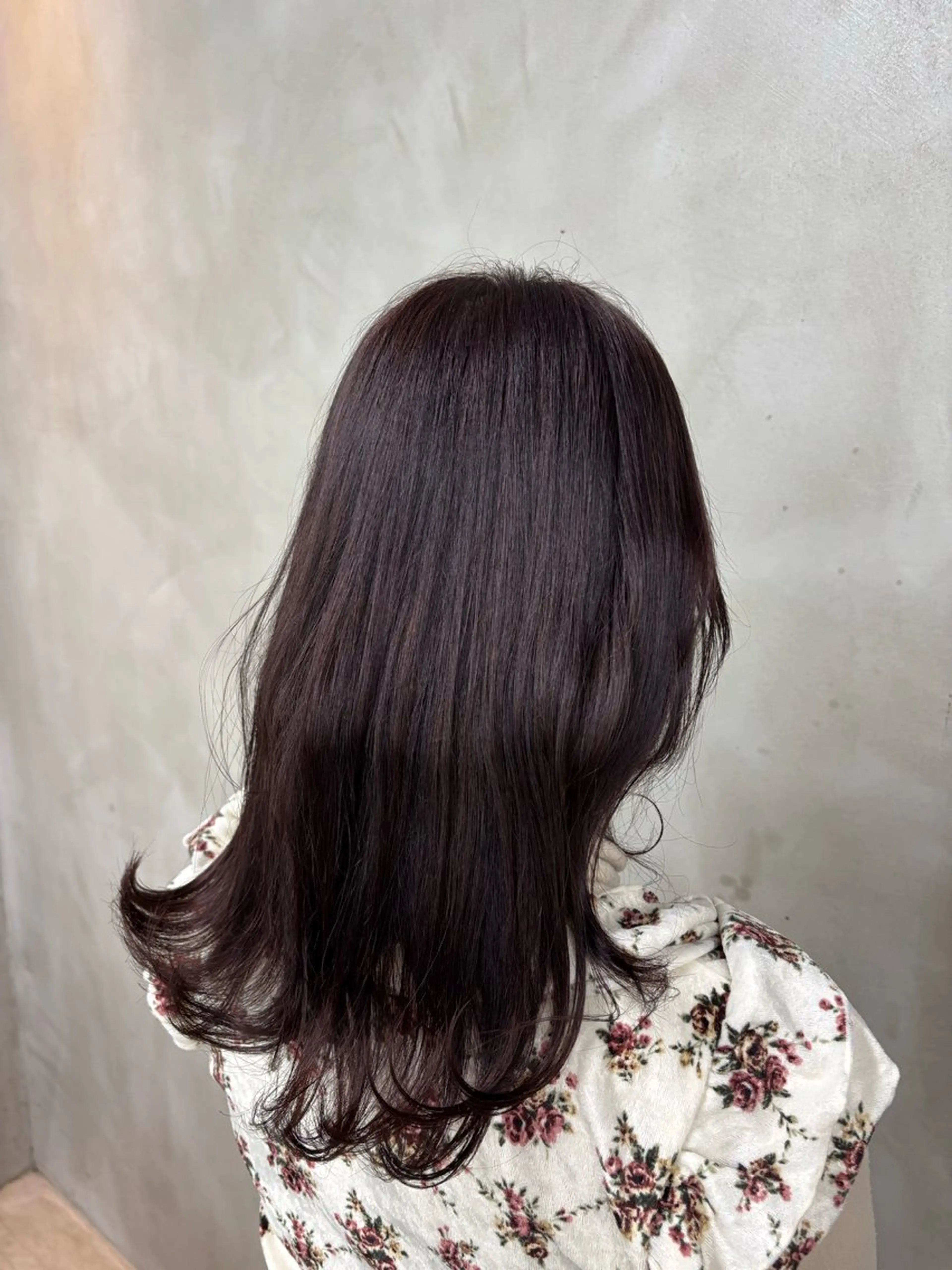 ロング ピンクブラウン ヘアカラー 神代 優生のヘアスタイル