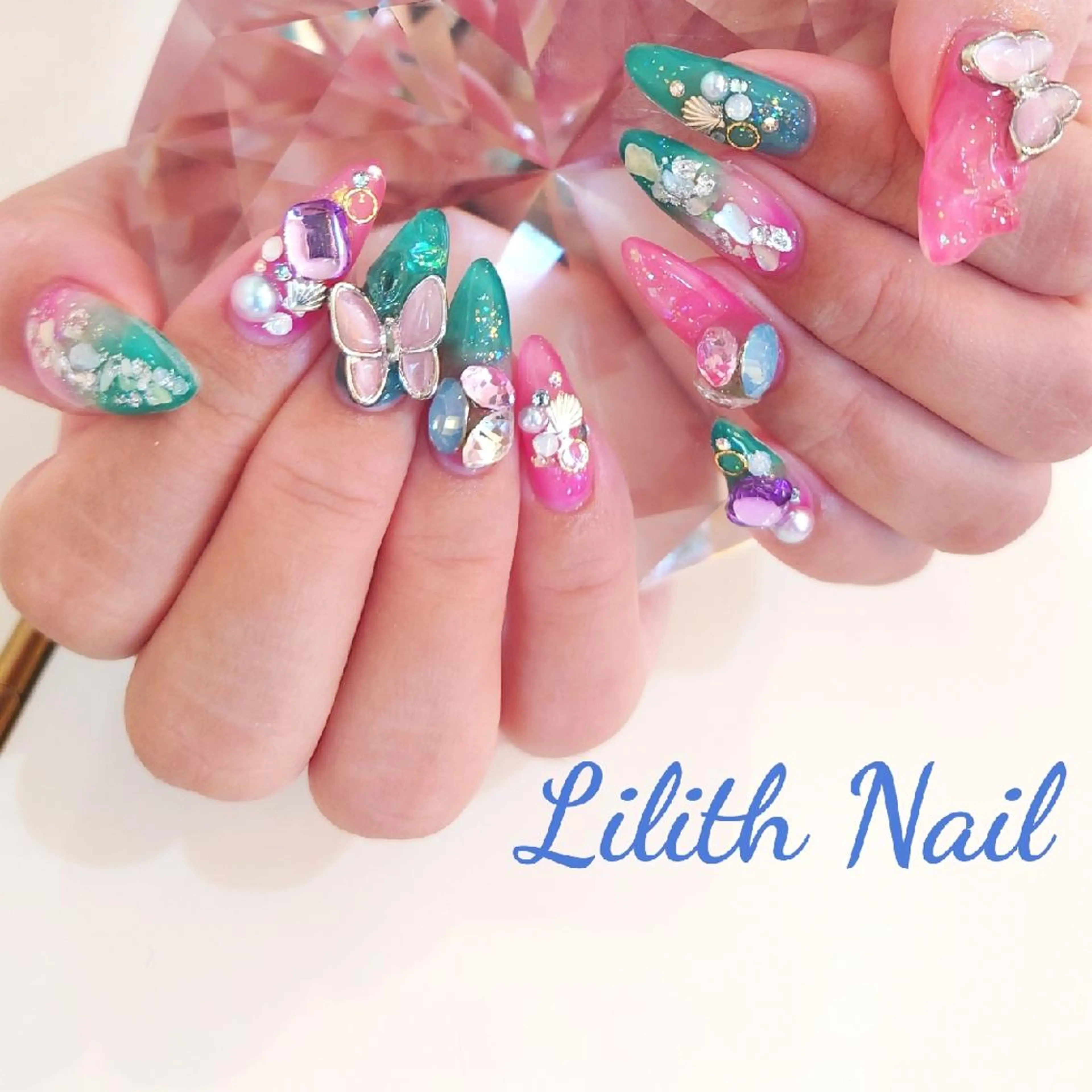 ネイル Lilith Nailのネイルデザイン