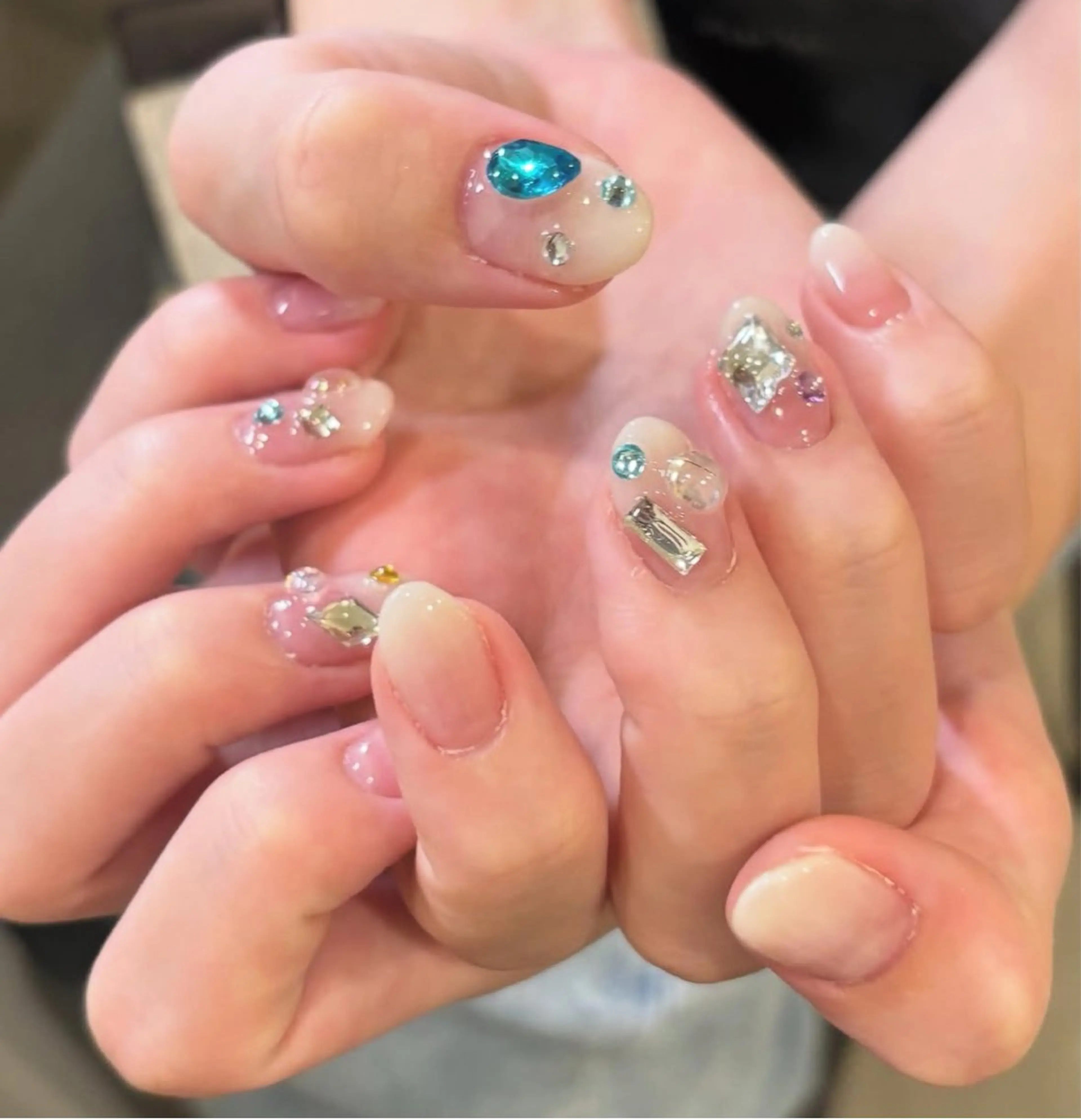 ネイル グラデーション meRK manamiのマツエク・マツパデザイン