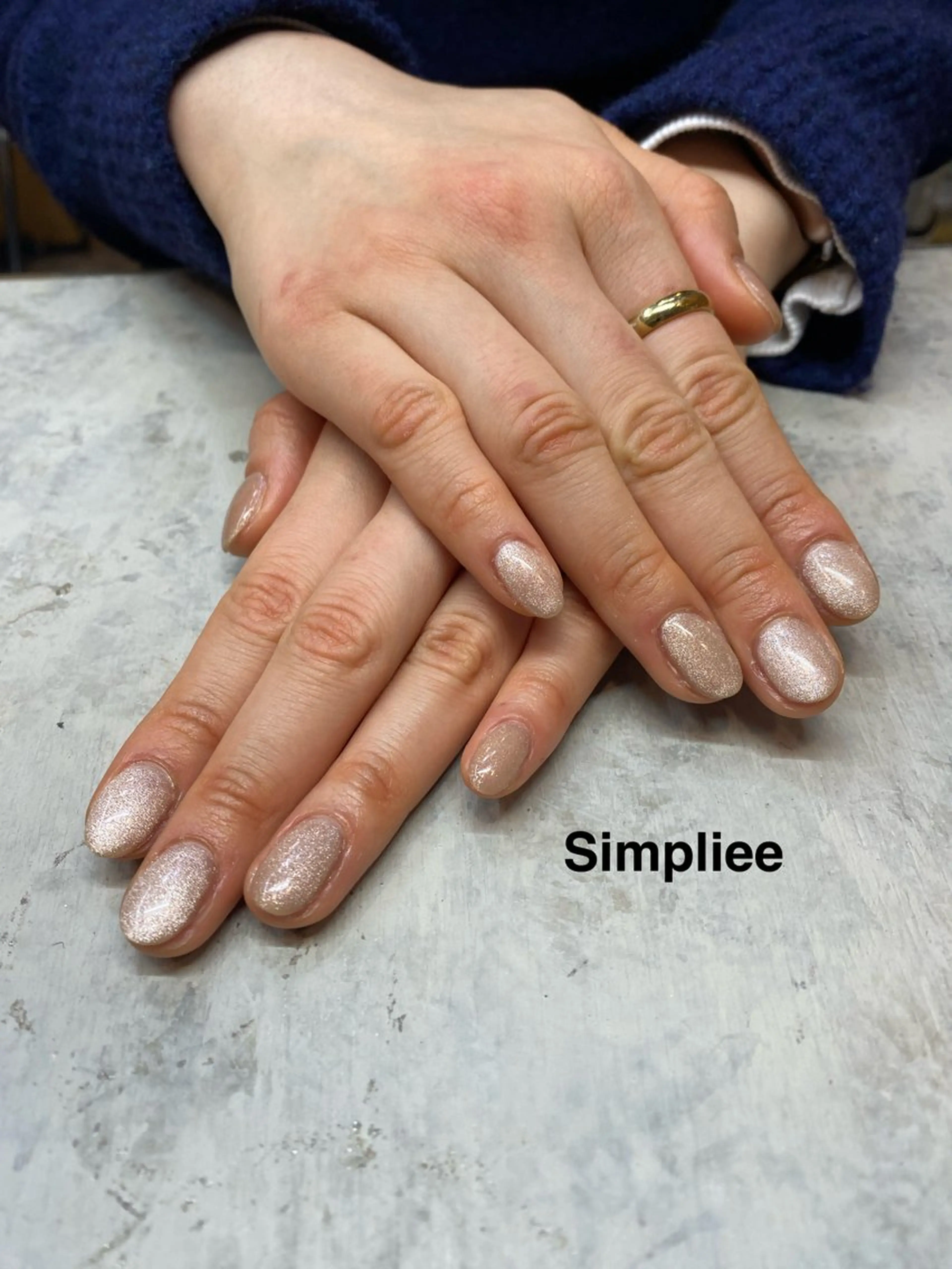 ネイル シンプリーワン 渋谷店🪄MOENAのネイルデザイン