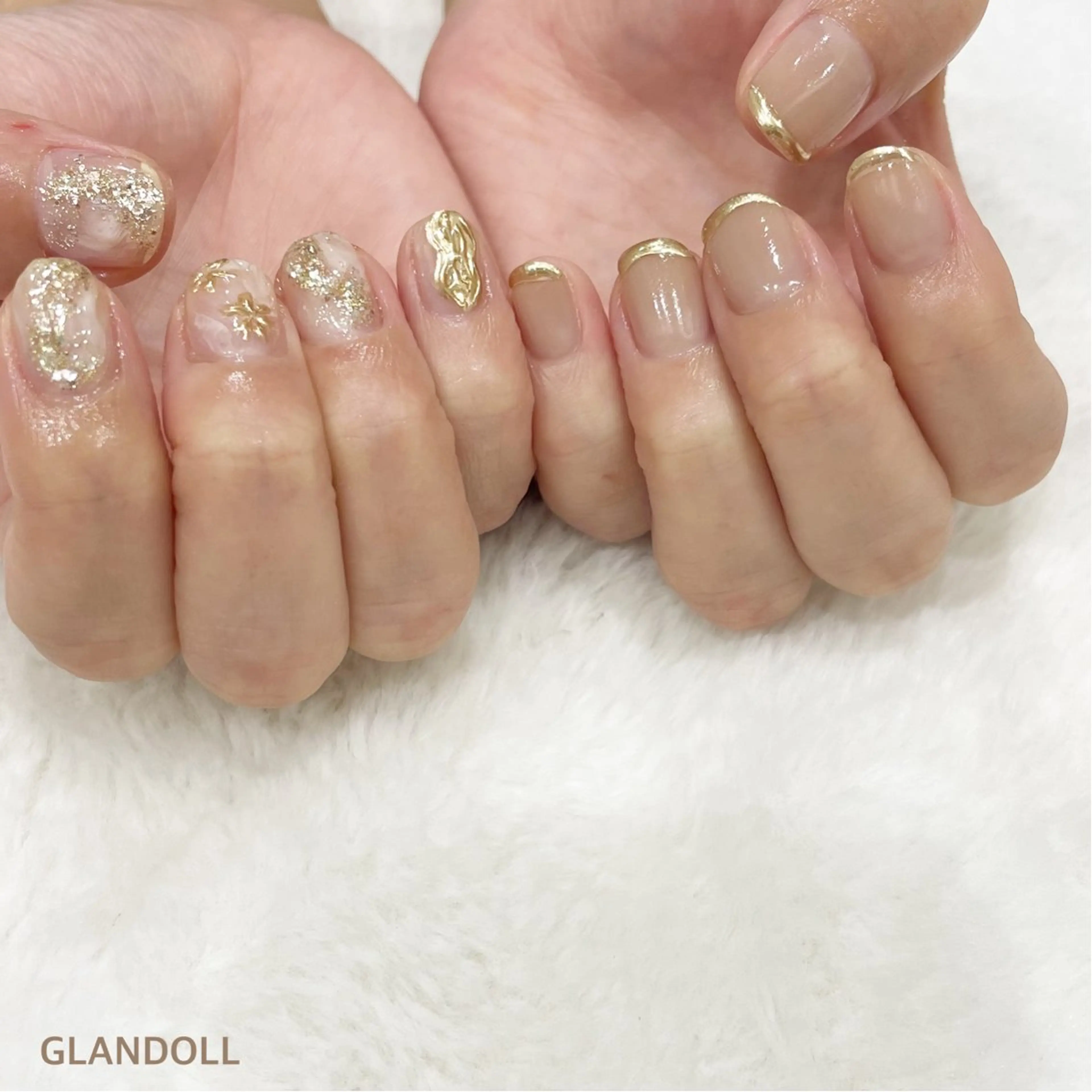 ネイル ミラーネイル ニュアンスネイル ハンドネイル GLANDOLL YURIのネイルデザイン
