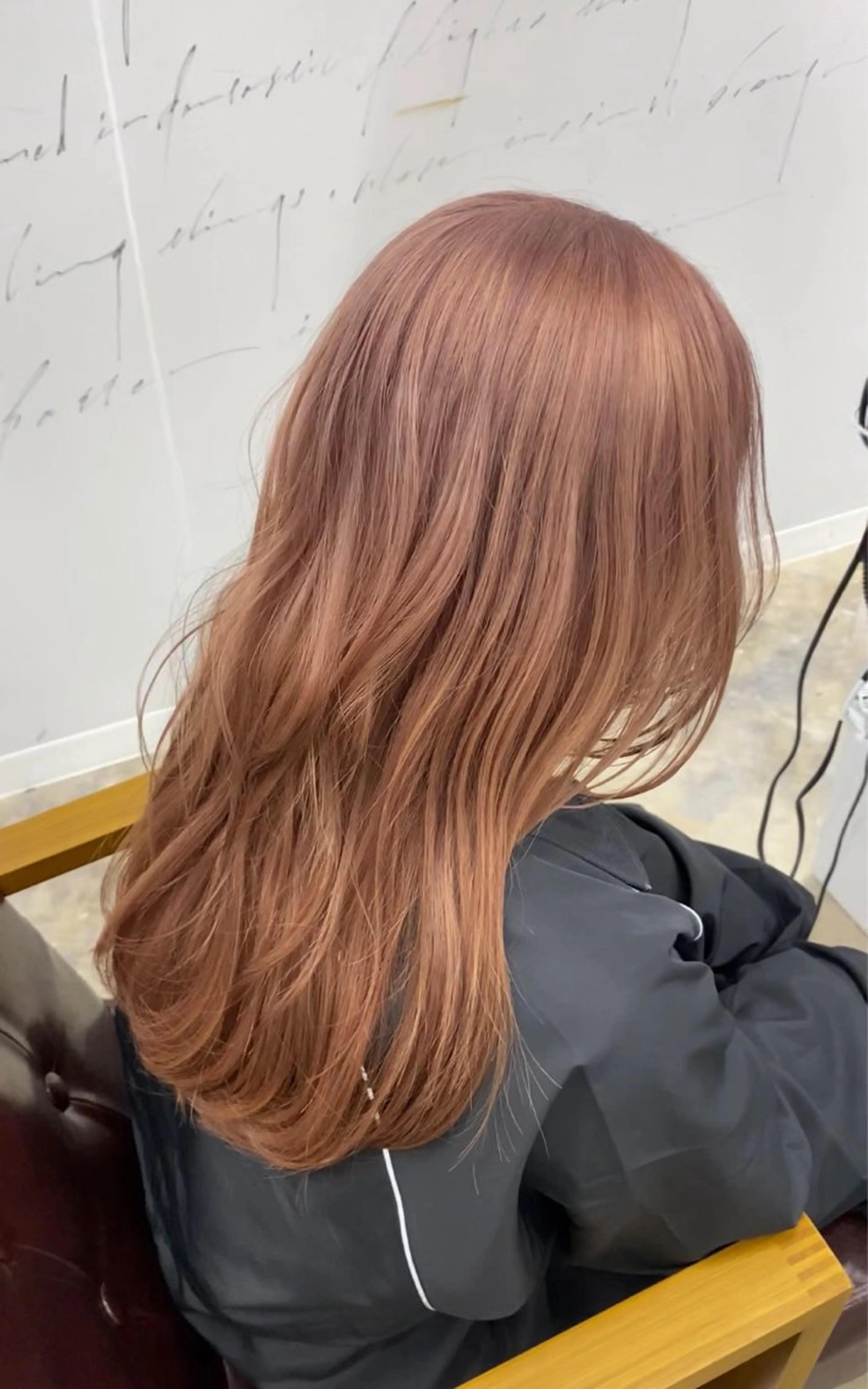 ロング カラー 鳴海 稜真のヘアスタイル