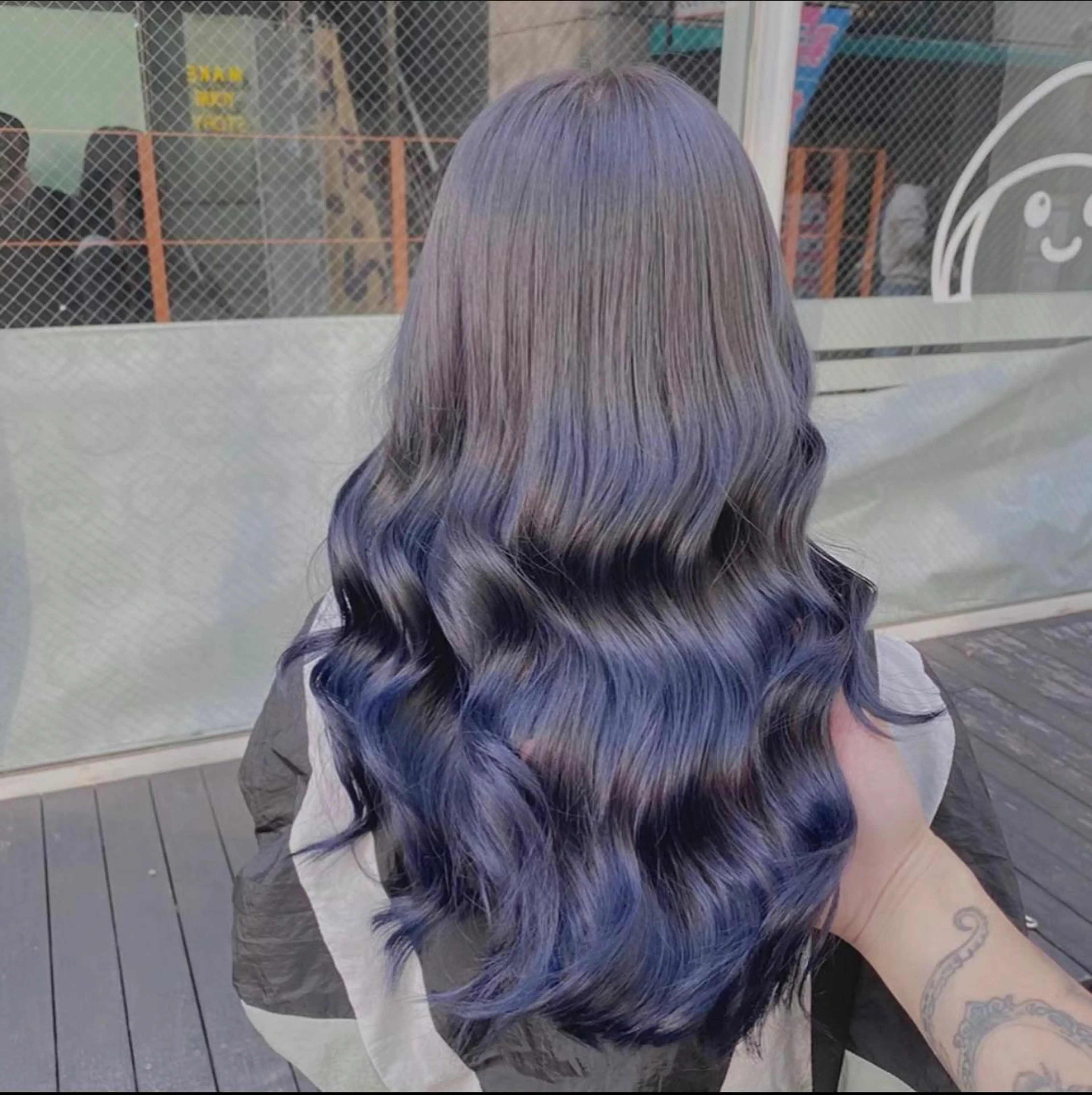 ロング カラー ヘアアレンジ 韓国ヘア 🦋KIRA🦋のヘアスタイル