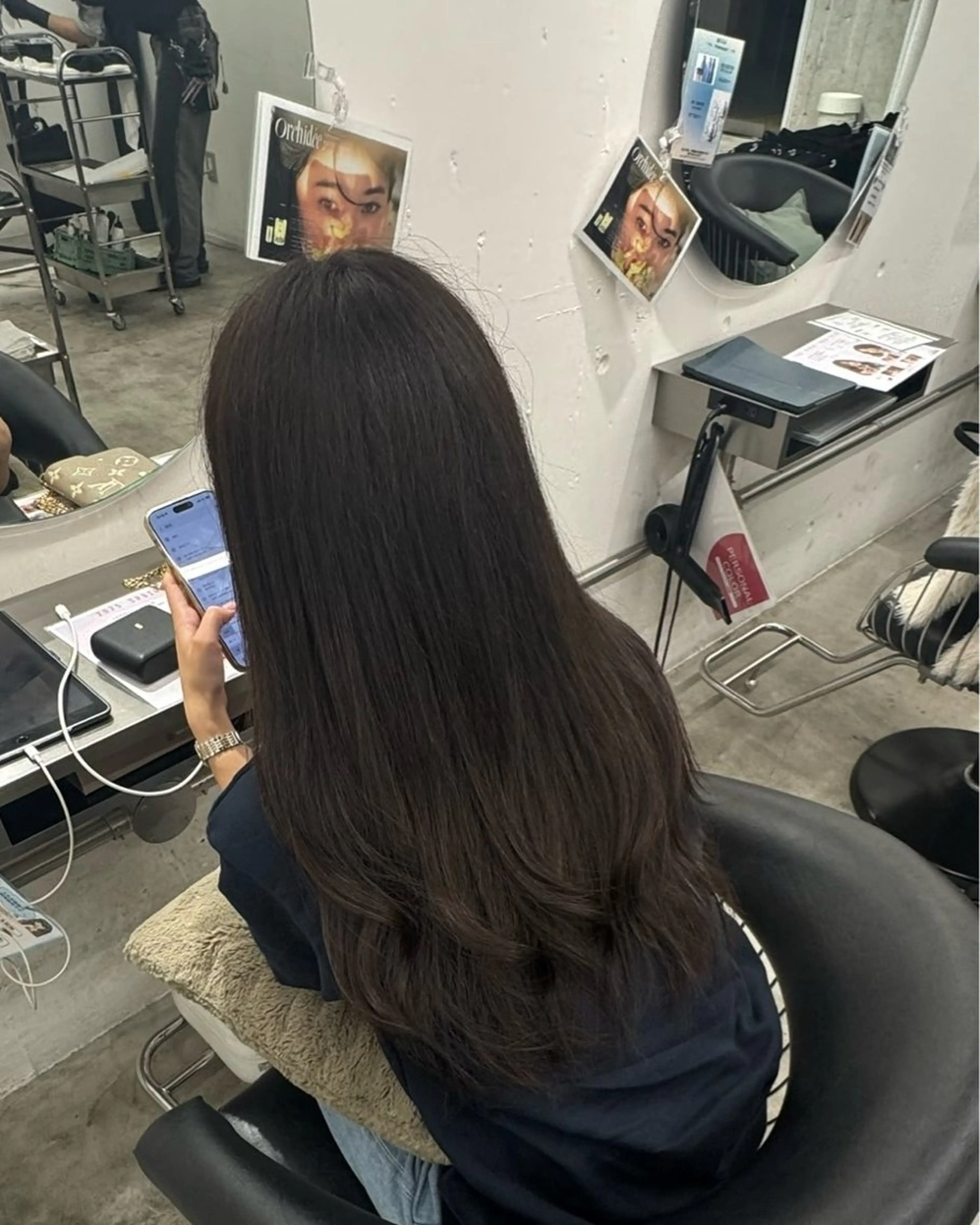 ロング カラー ヘアカラー 中里 心結のヘアスタイル