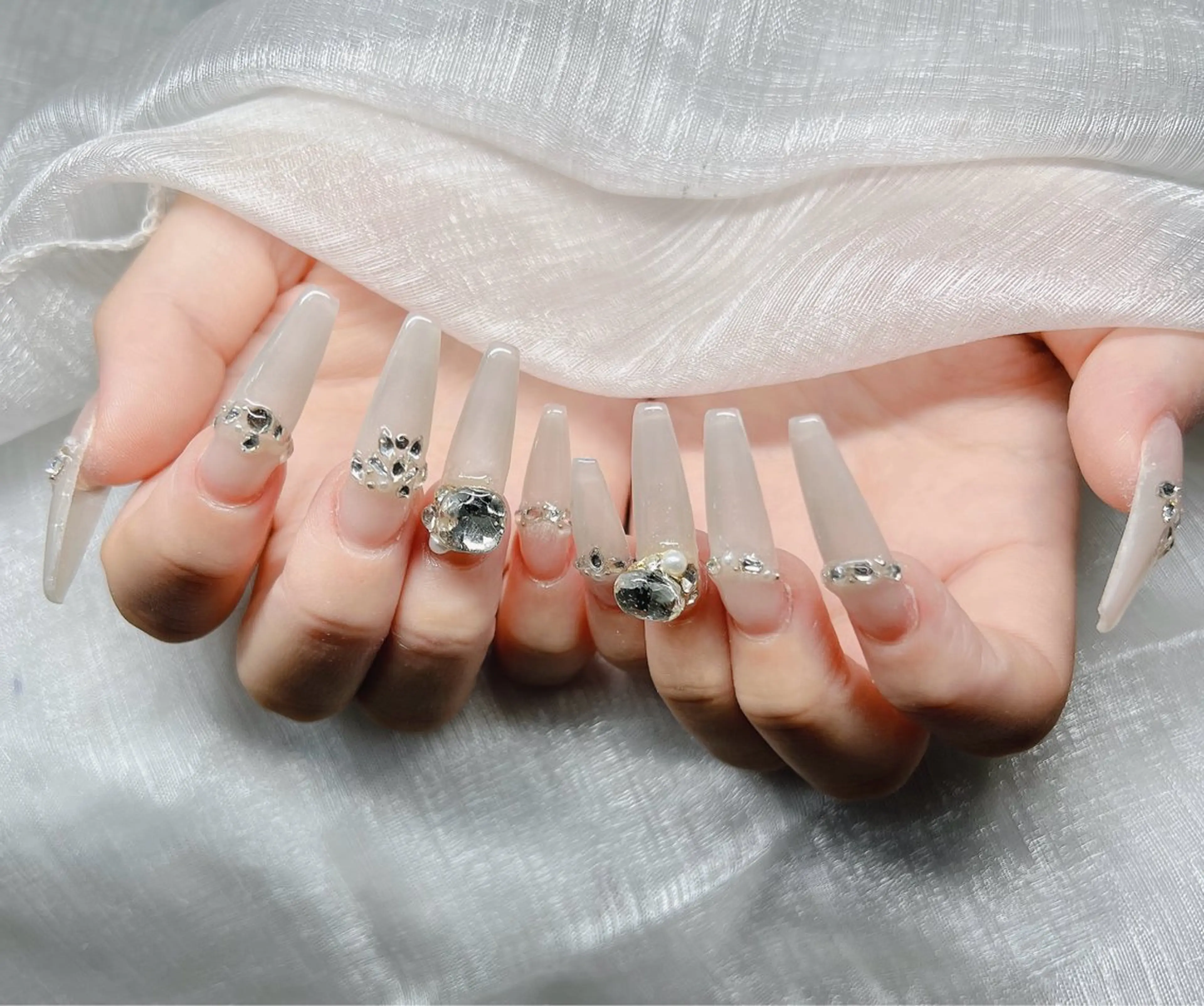 ネイル ハンドネイル Lee Nailsのネイルデザイン