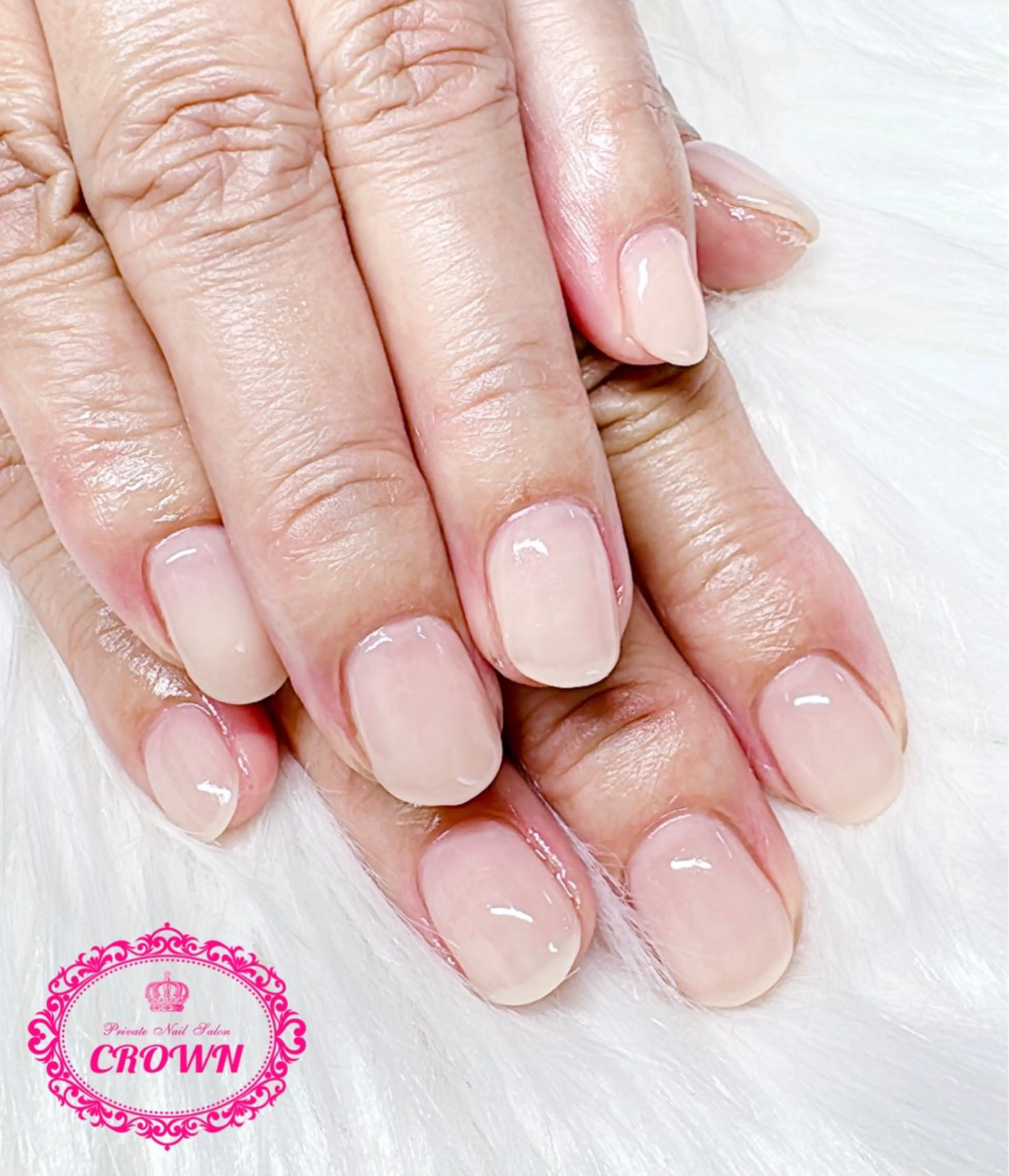 ネイル CROWN プライベートサロンのネイルデザイン