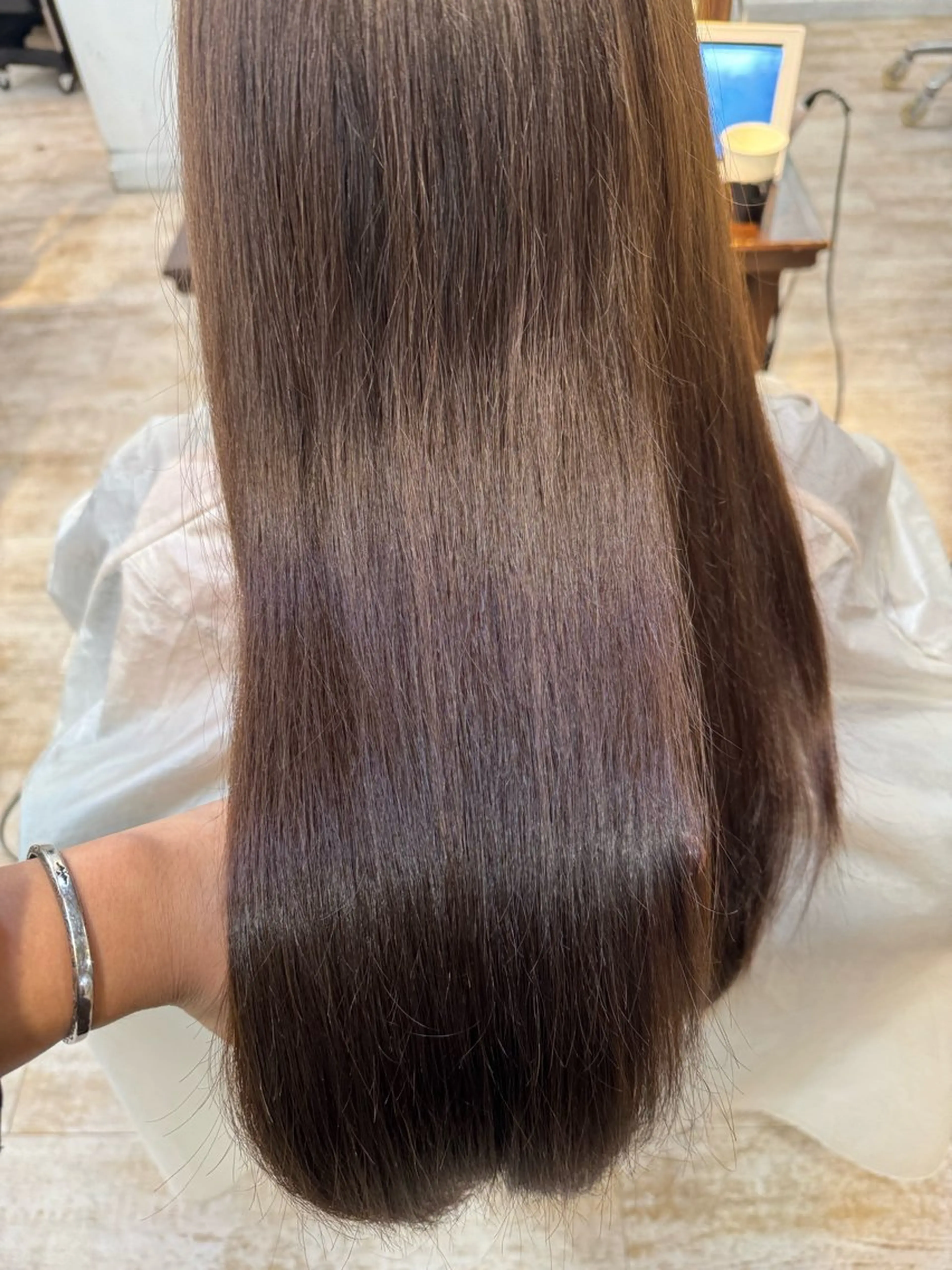 ロング レイヤーカット 中屋光貴のヘアスタイル