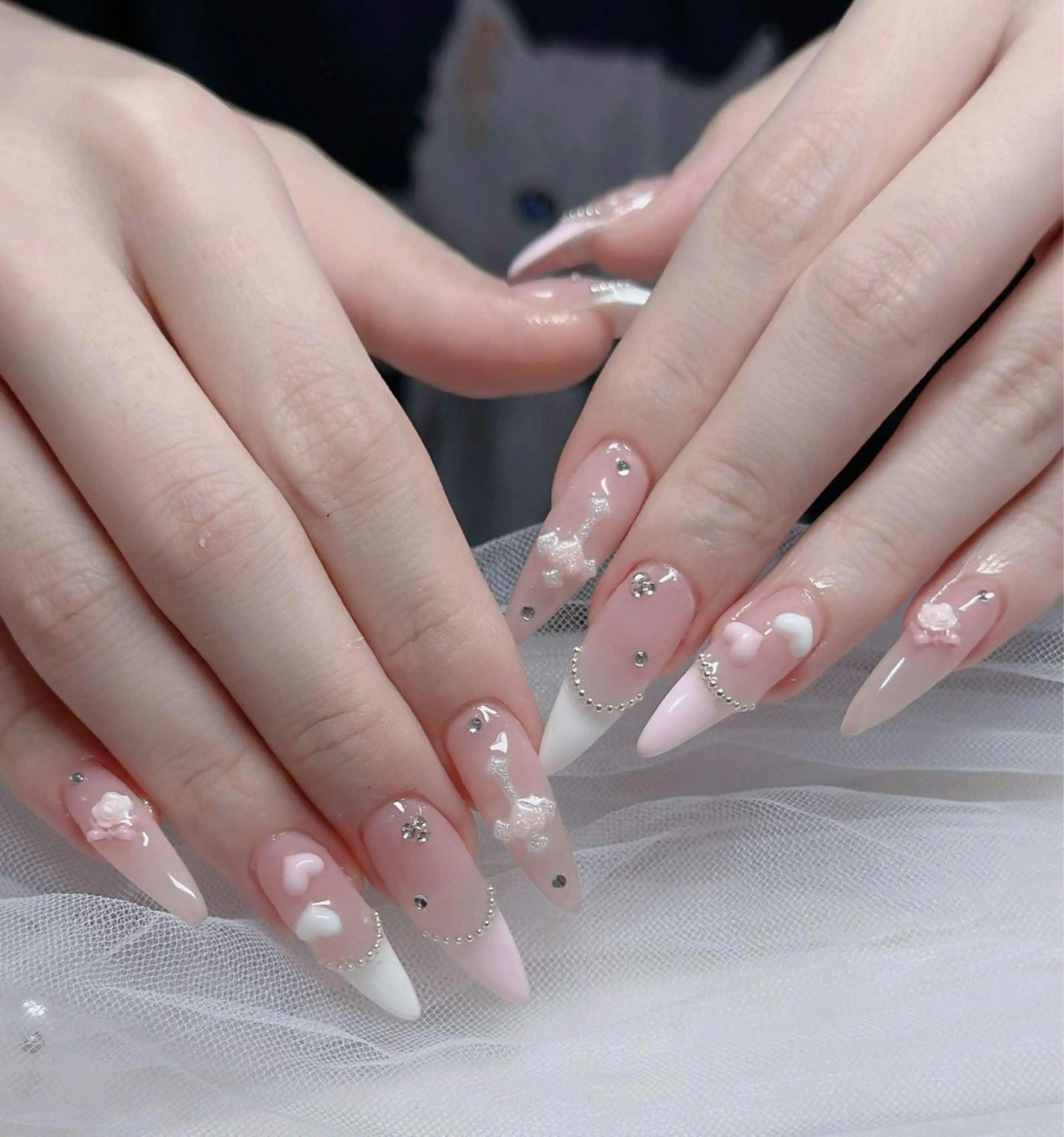 ネイル オーロラネイル フレンチネイル ジェルネイル ハロウィン 韓国ネイル ハンドネイル H.baby Nail Salonのネイルデザイン