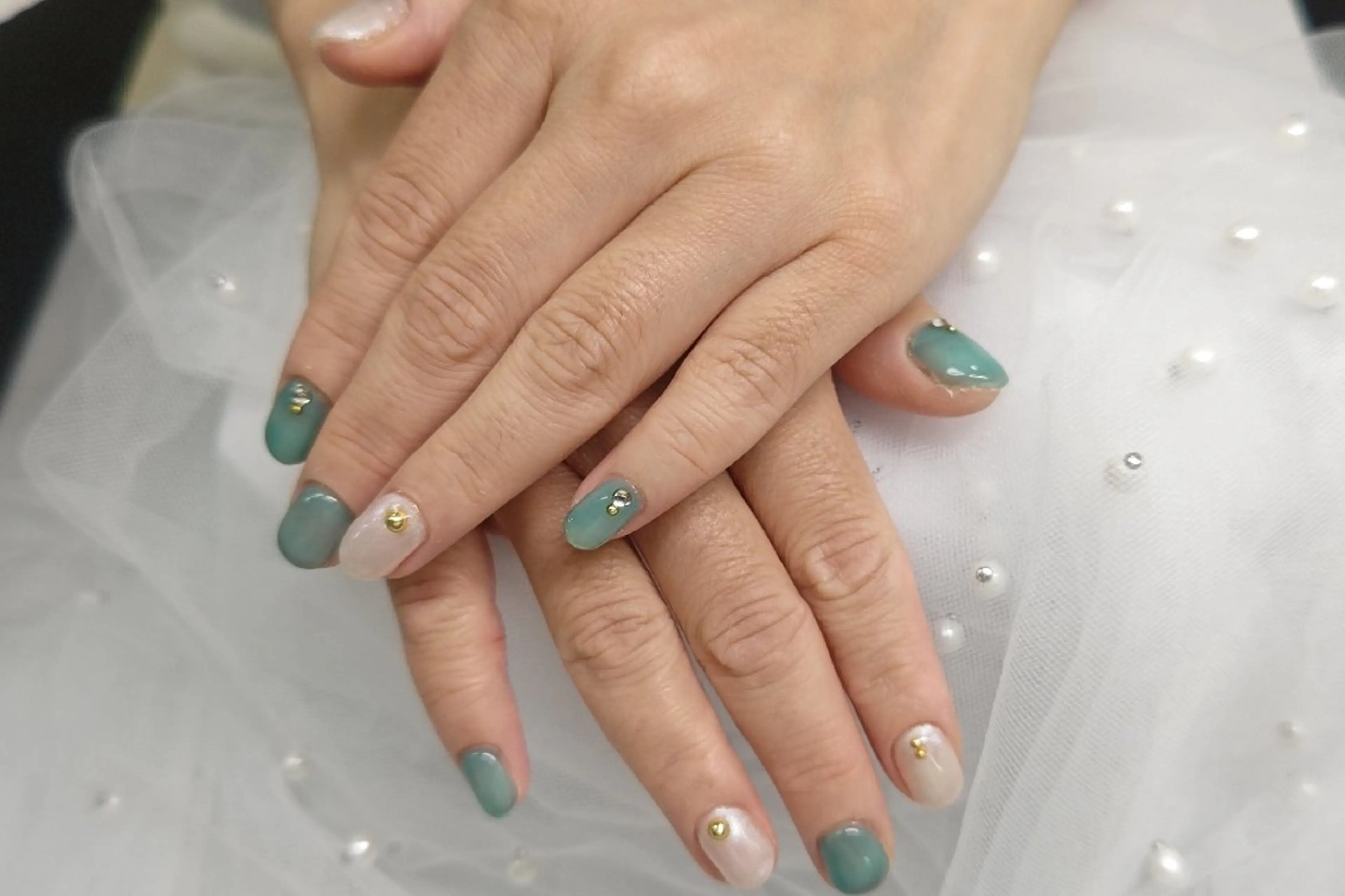 ネイル ワンカラーネイル シンプルネイル ecrin/博多 manamiのネイルデザイン