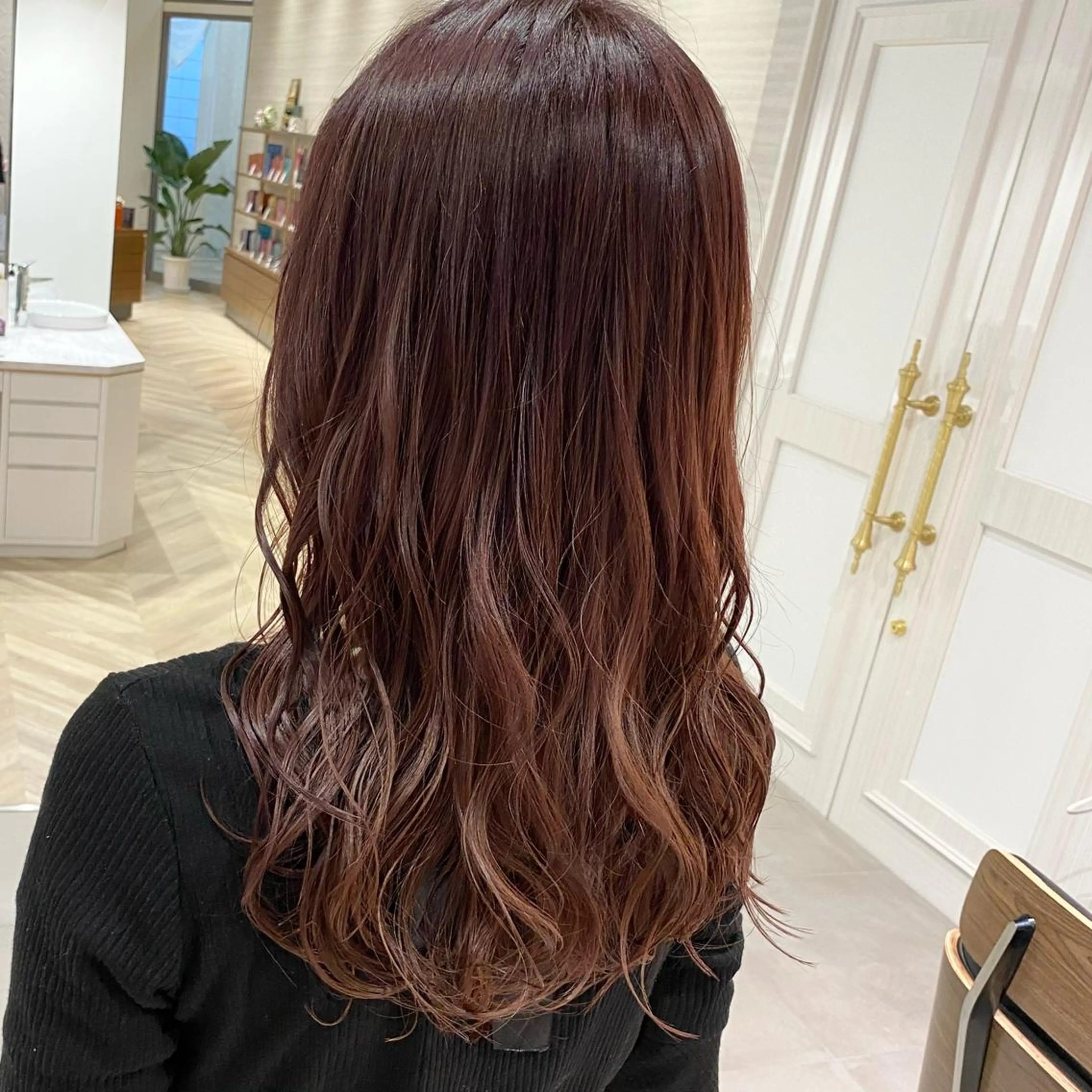 ロング 山根 賢樹のヘアスタイル