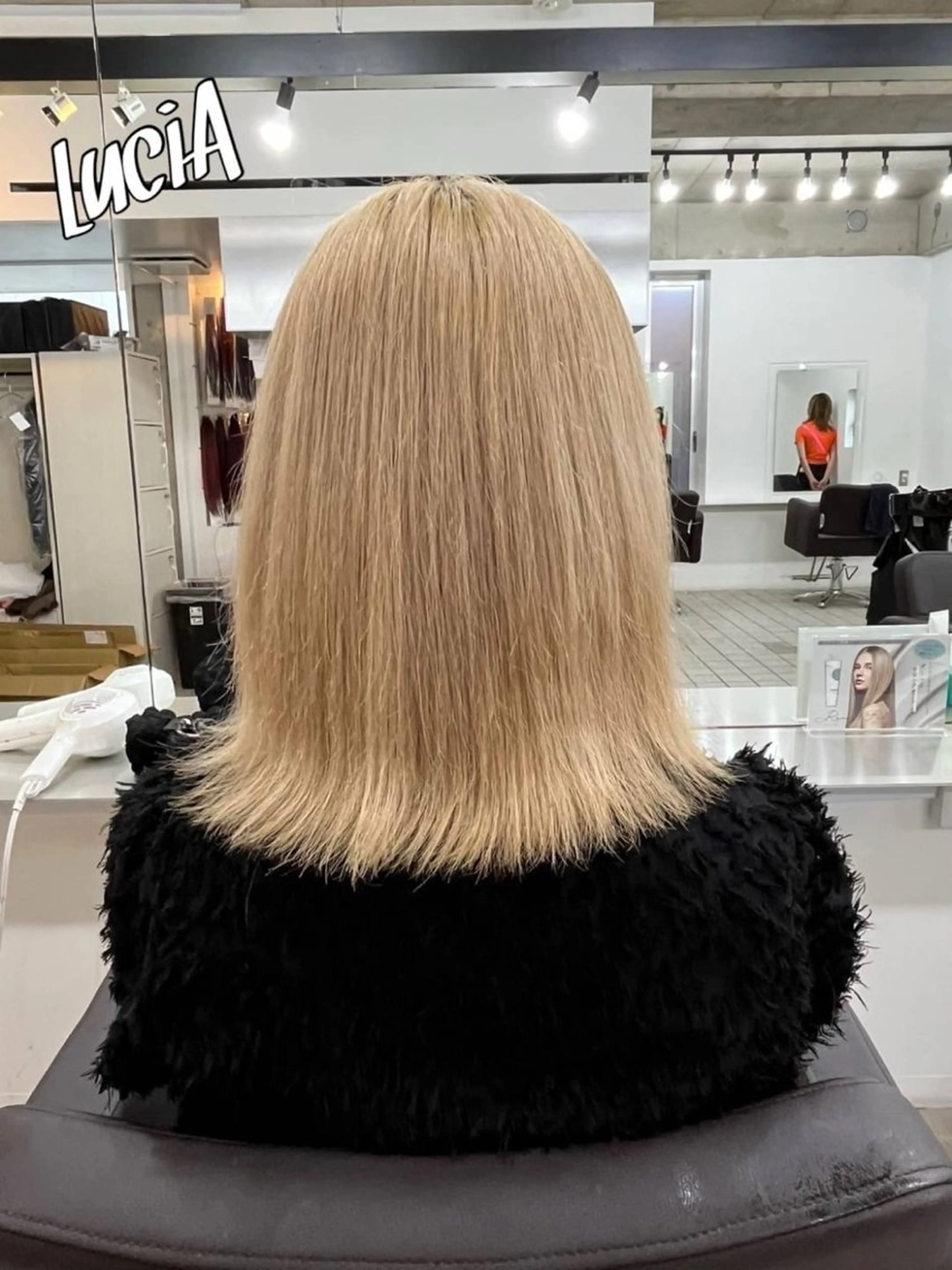 ロング カラー ヘアアレンジ エクステ LuciA\5900のヘアスタイル