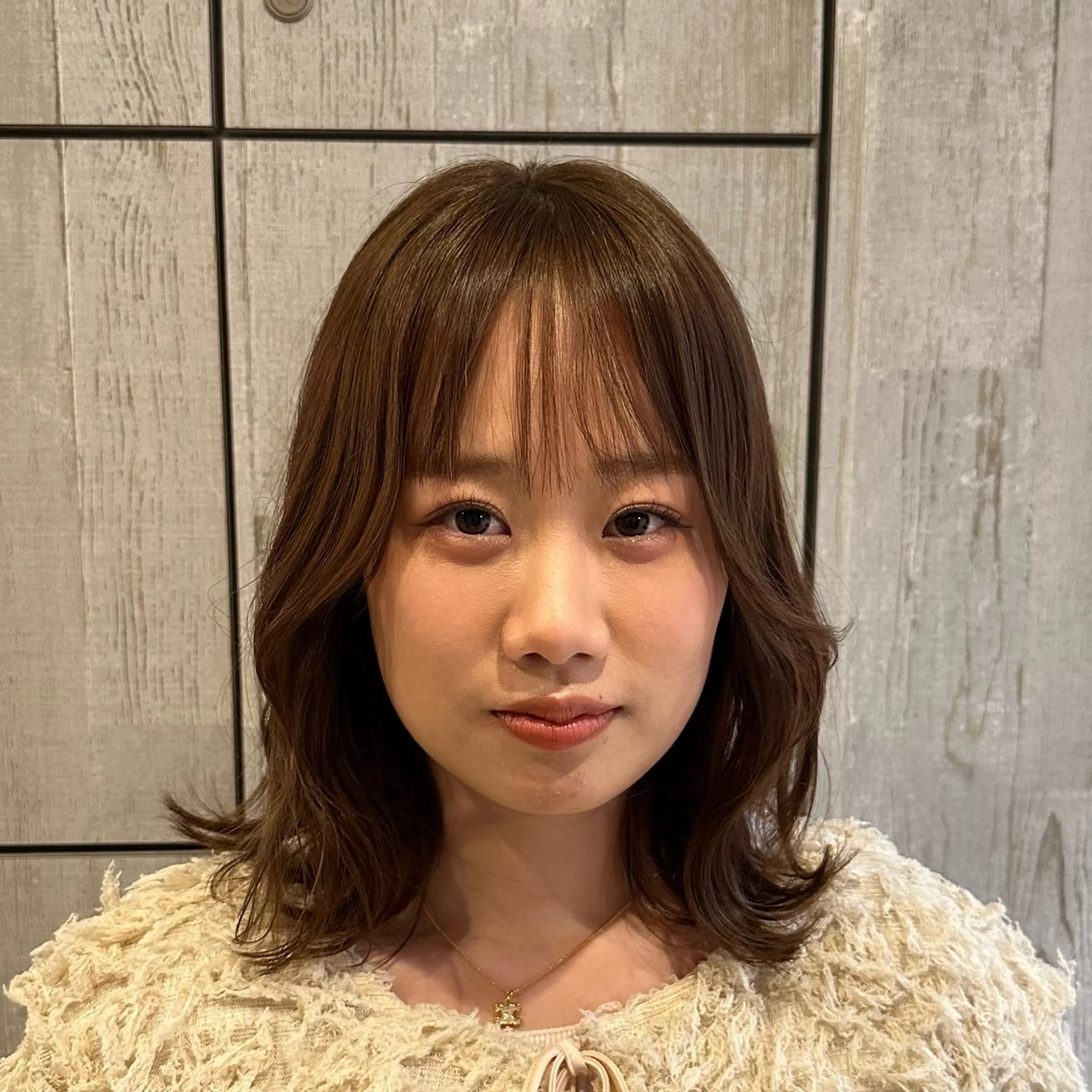 ミディアム カラー くびれヘア くびれレイヤー レイヤーカット 柔らかいcolor ￤韓国￤🩰マユ🩰のヘアスタイル