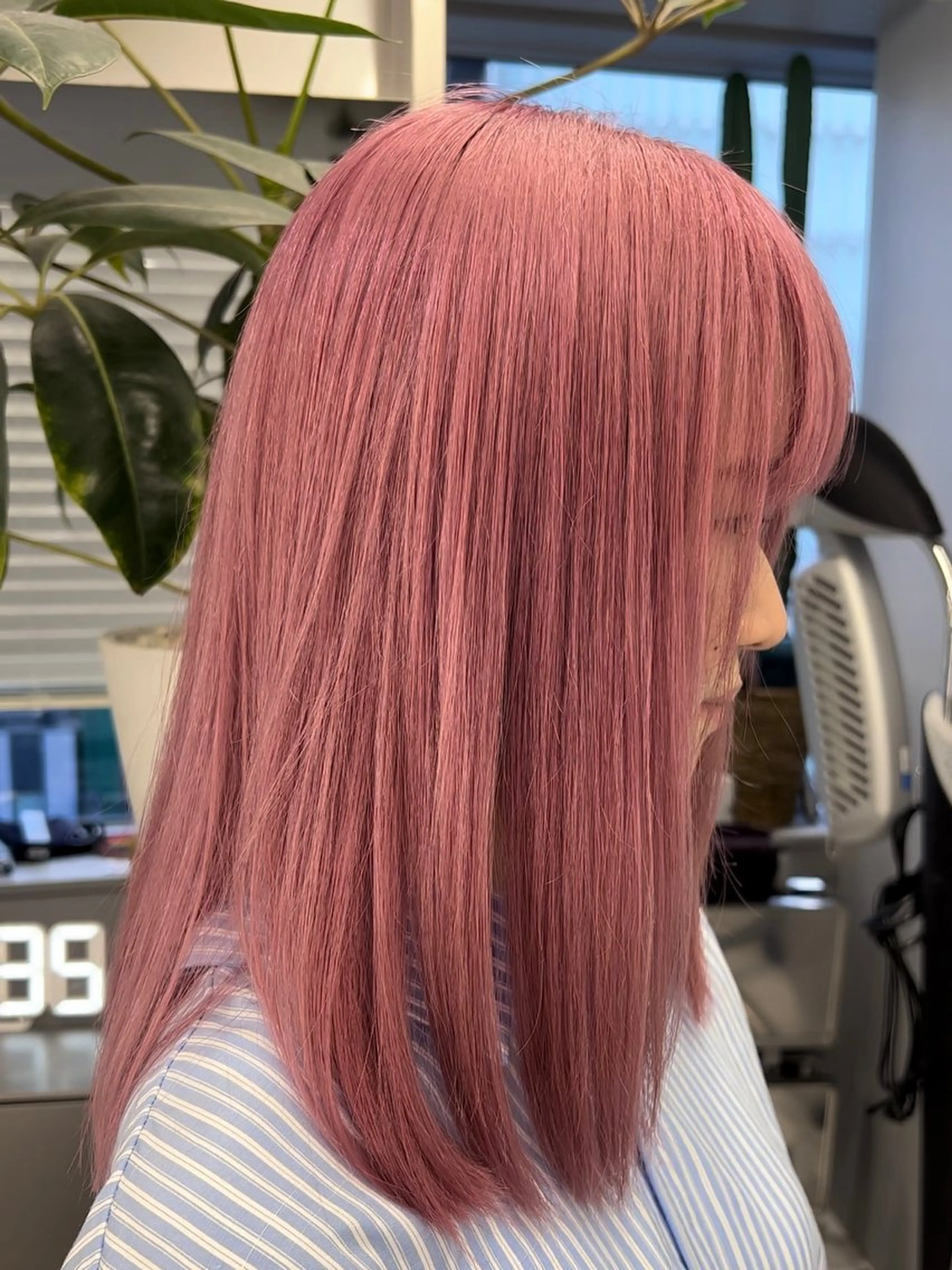 セミロング カラー カット ヘアカラー トリートメント ヘッドスパ 最高級髪質改善🥇 小玉美菜のヘアスタイル