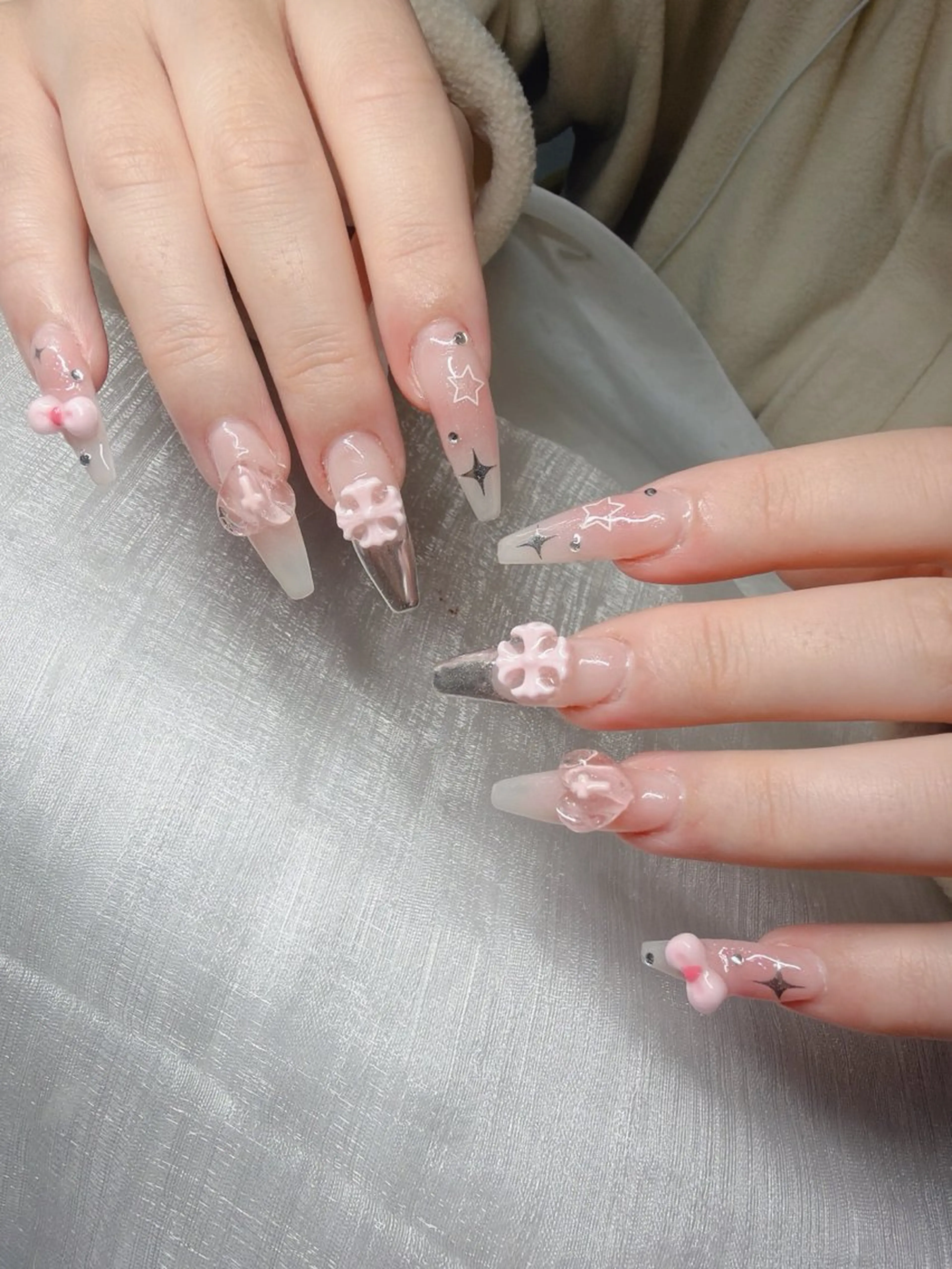 ネイル ハンドネイル Lee Nailsのネイルデザイン