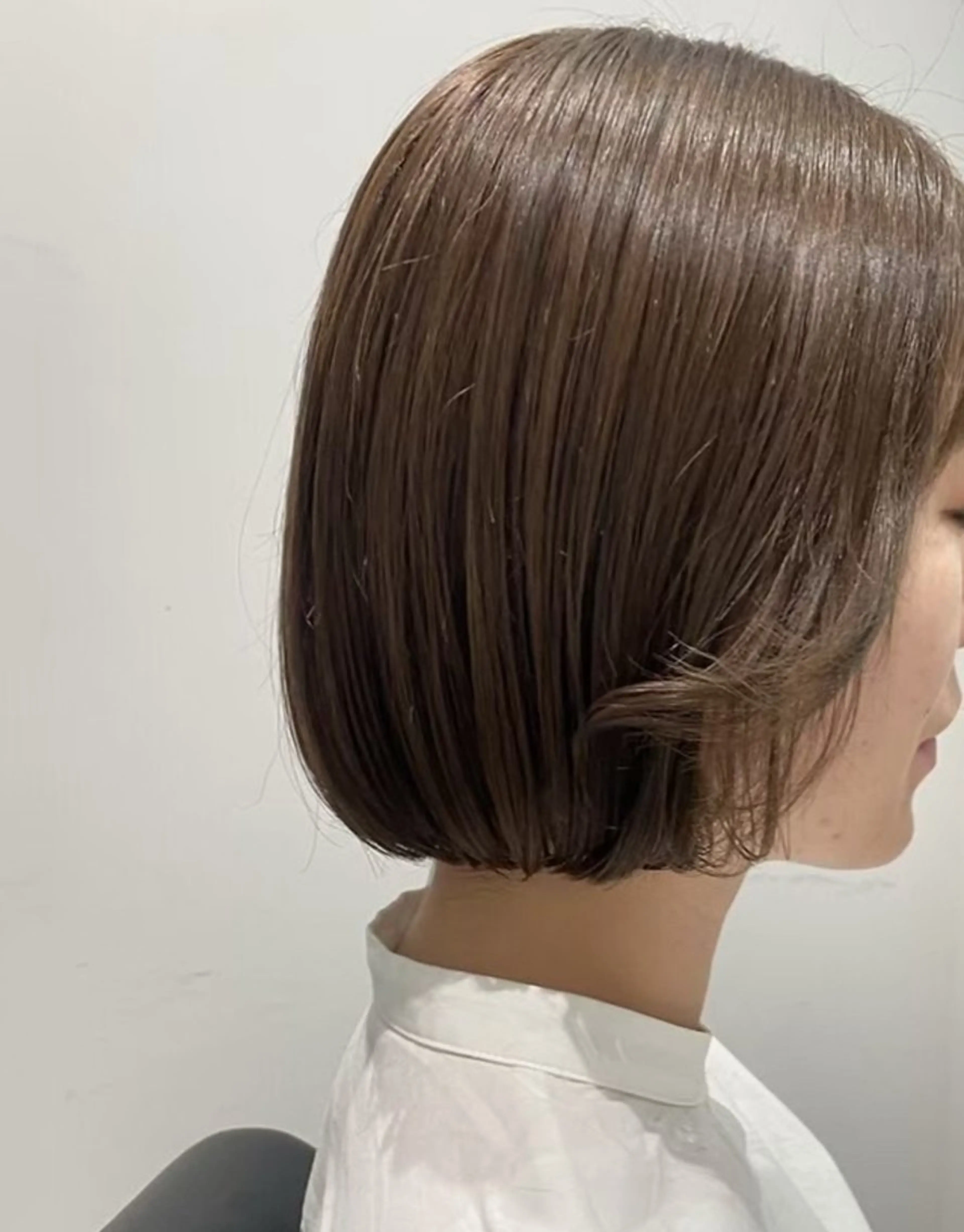 カラー 江坂 misaki のヘアスタイル
