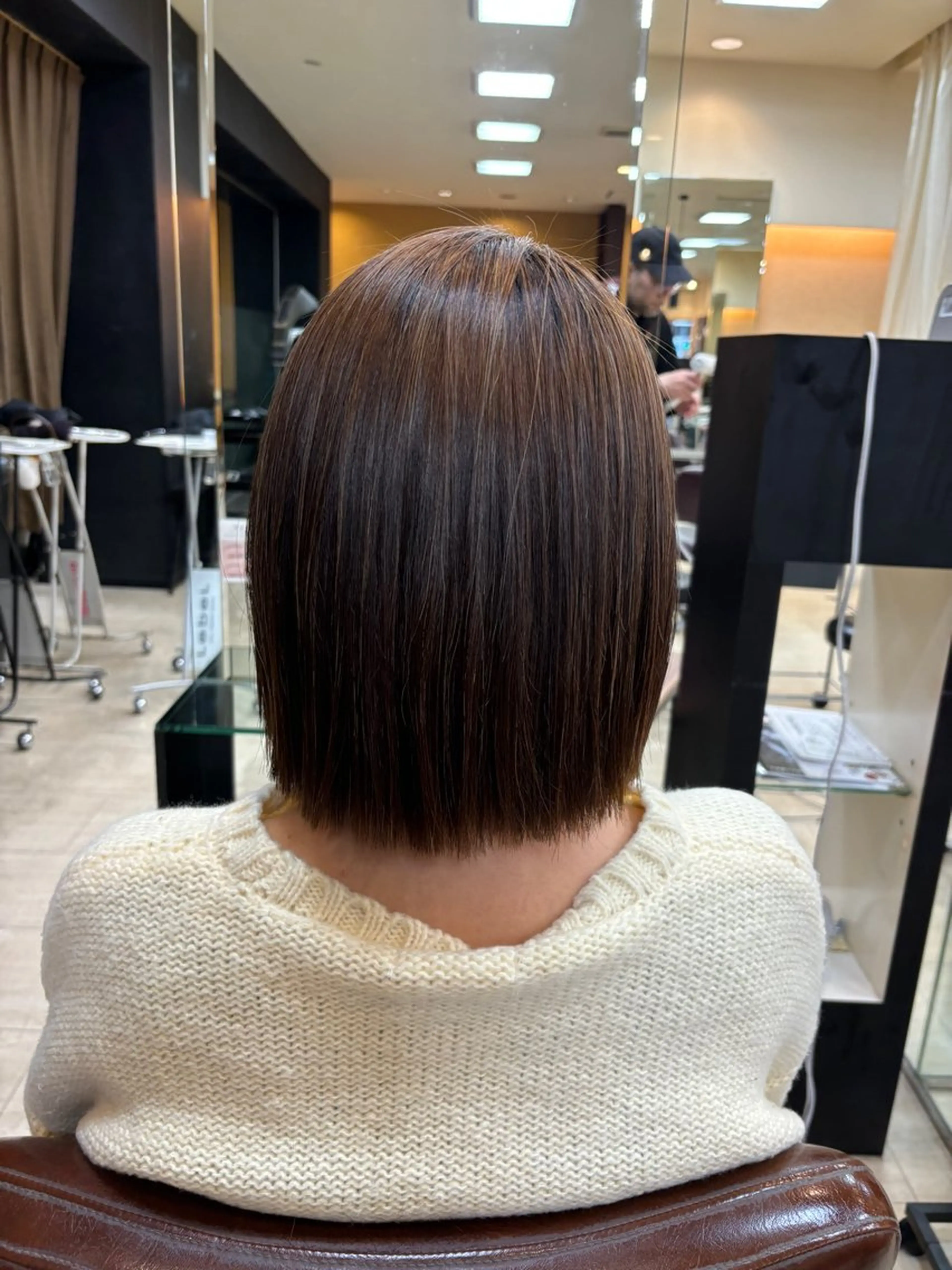 ミディアム 岩岡 つなみのヘアスタイル