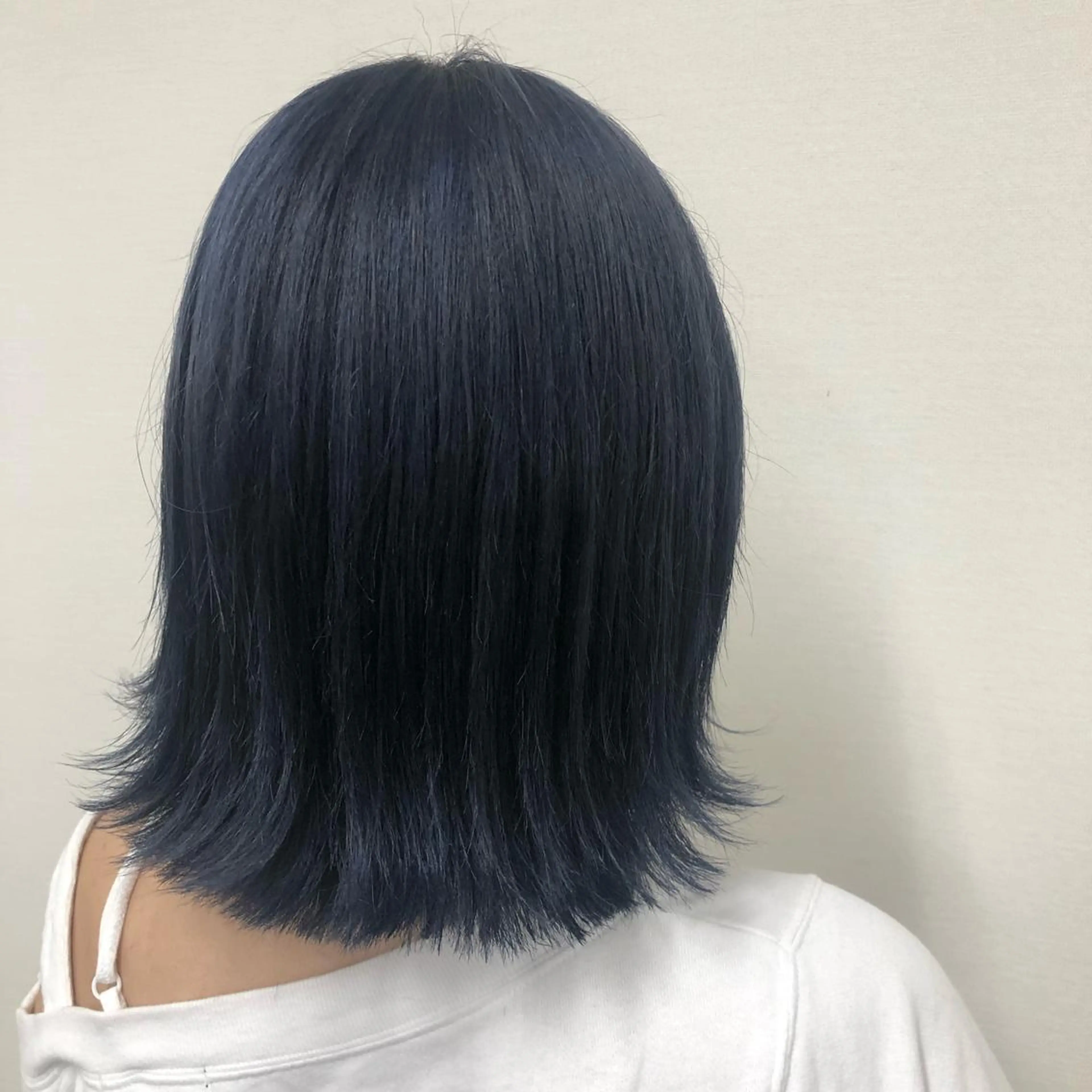ミディアム 今井 悠菜のヘアスタイル