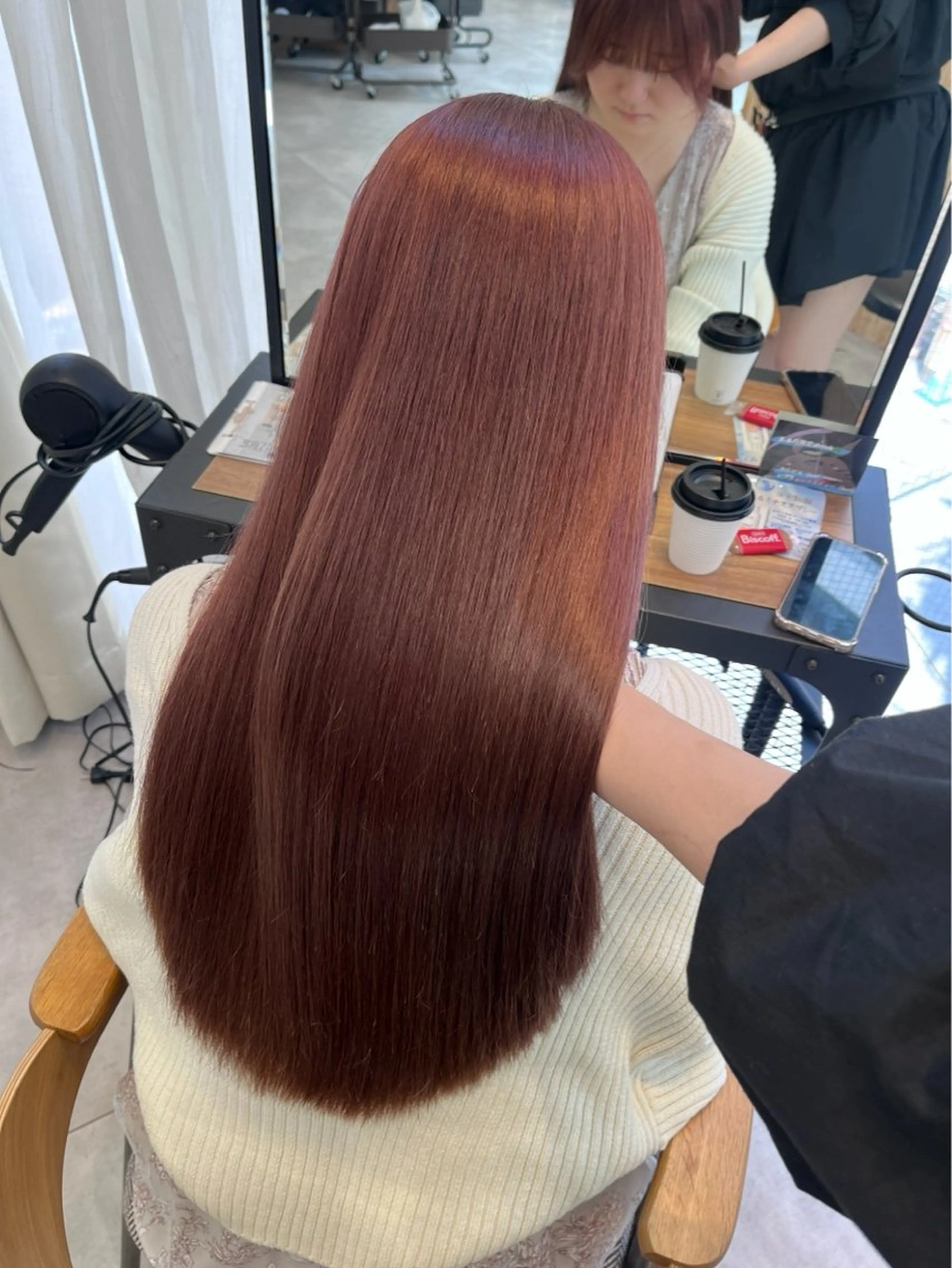 セミロング トリートメント 堀江 真維のヘアスタイル
