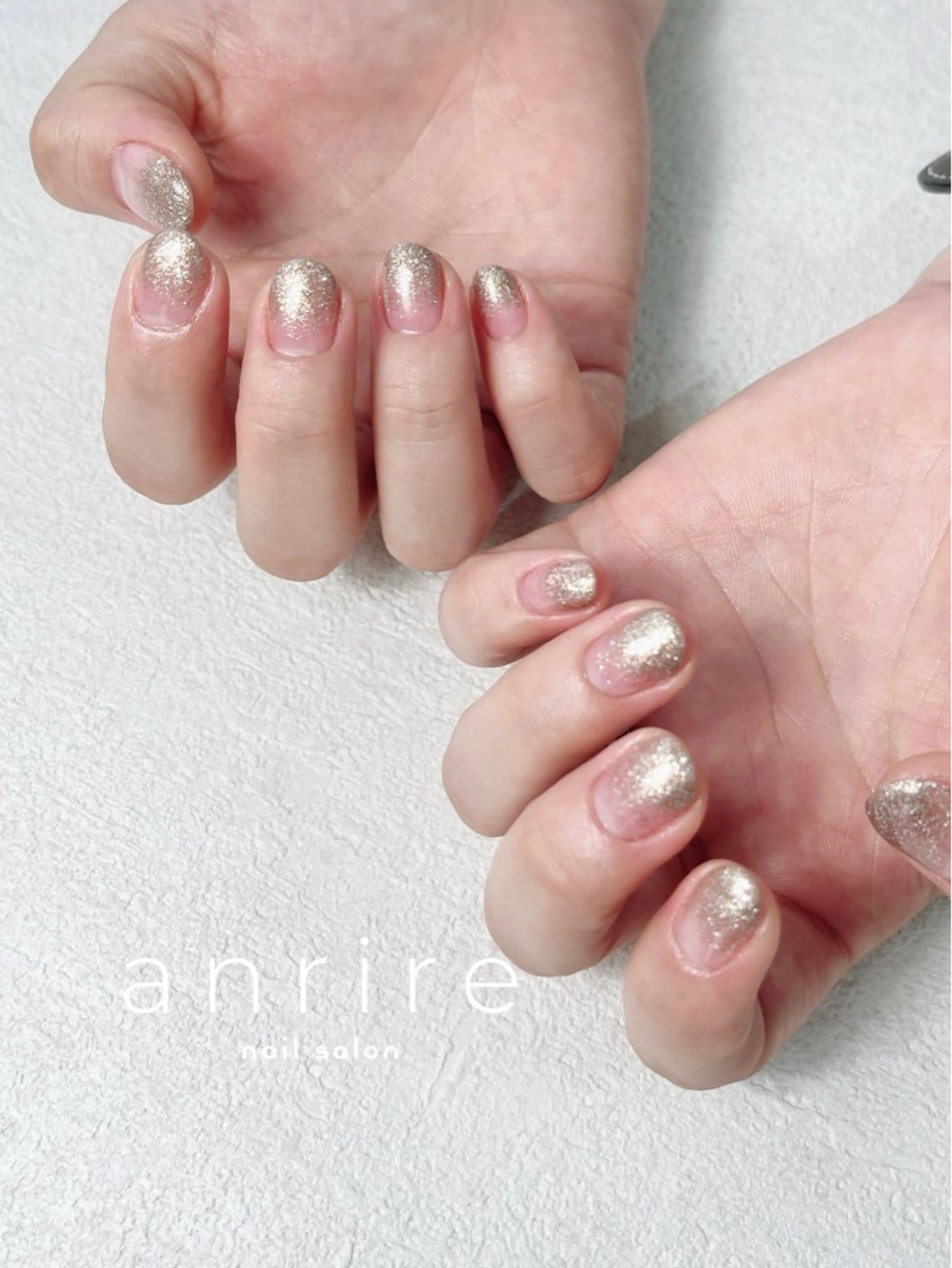 ネイル ブラウン ジェルネイル ゴールド グラデーション キラキラネイル ハンドネイル nail salon anrire〜アンリール〜所属・nailsalon anrireのネイルデザイン