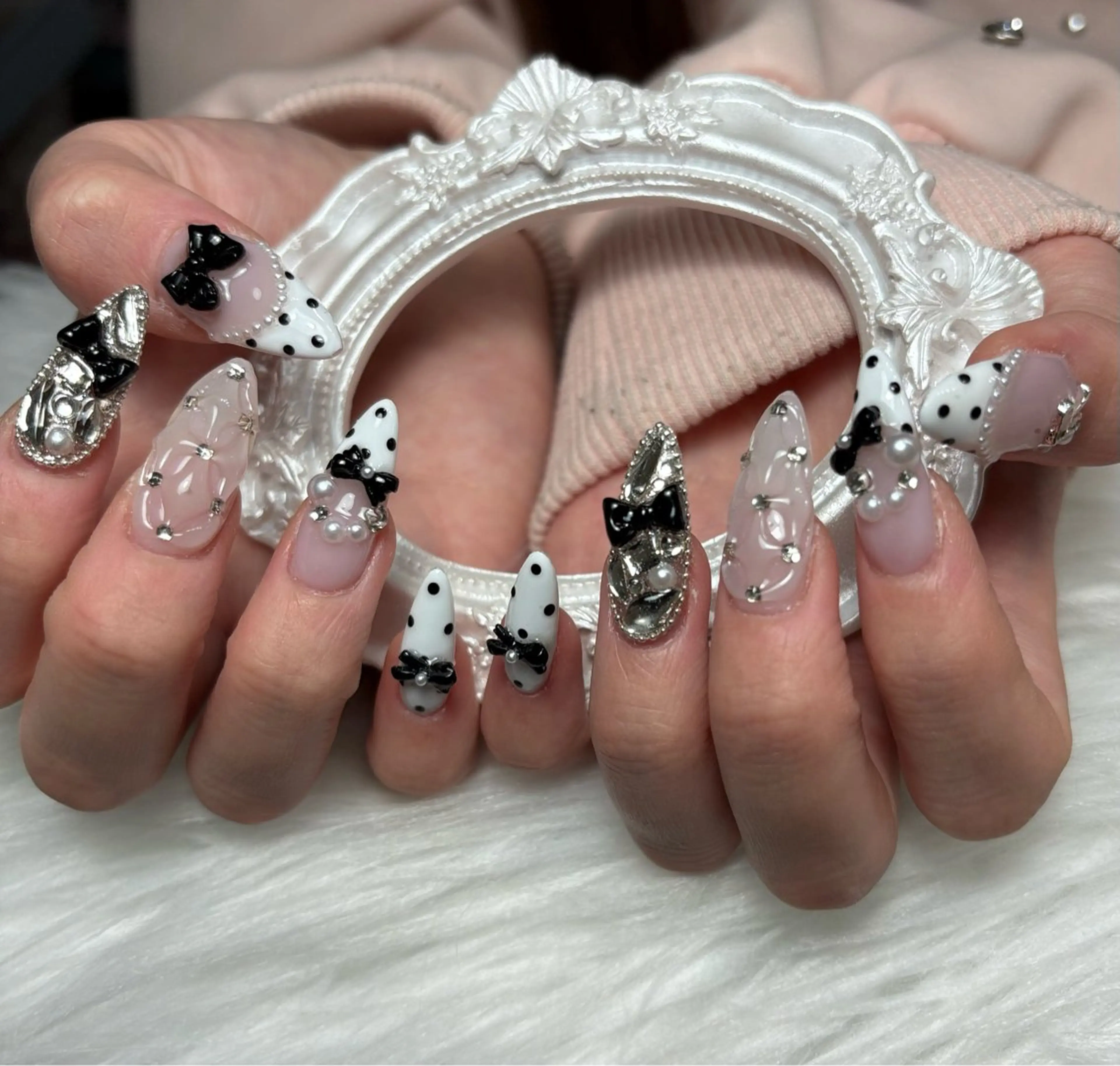 ネイル アートネイル 長さ出し ジェルネイル マグネットネイル ニュアンスネイル なな_ CloudyChanのネイルデザイン