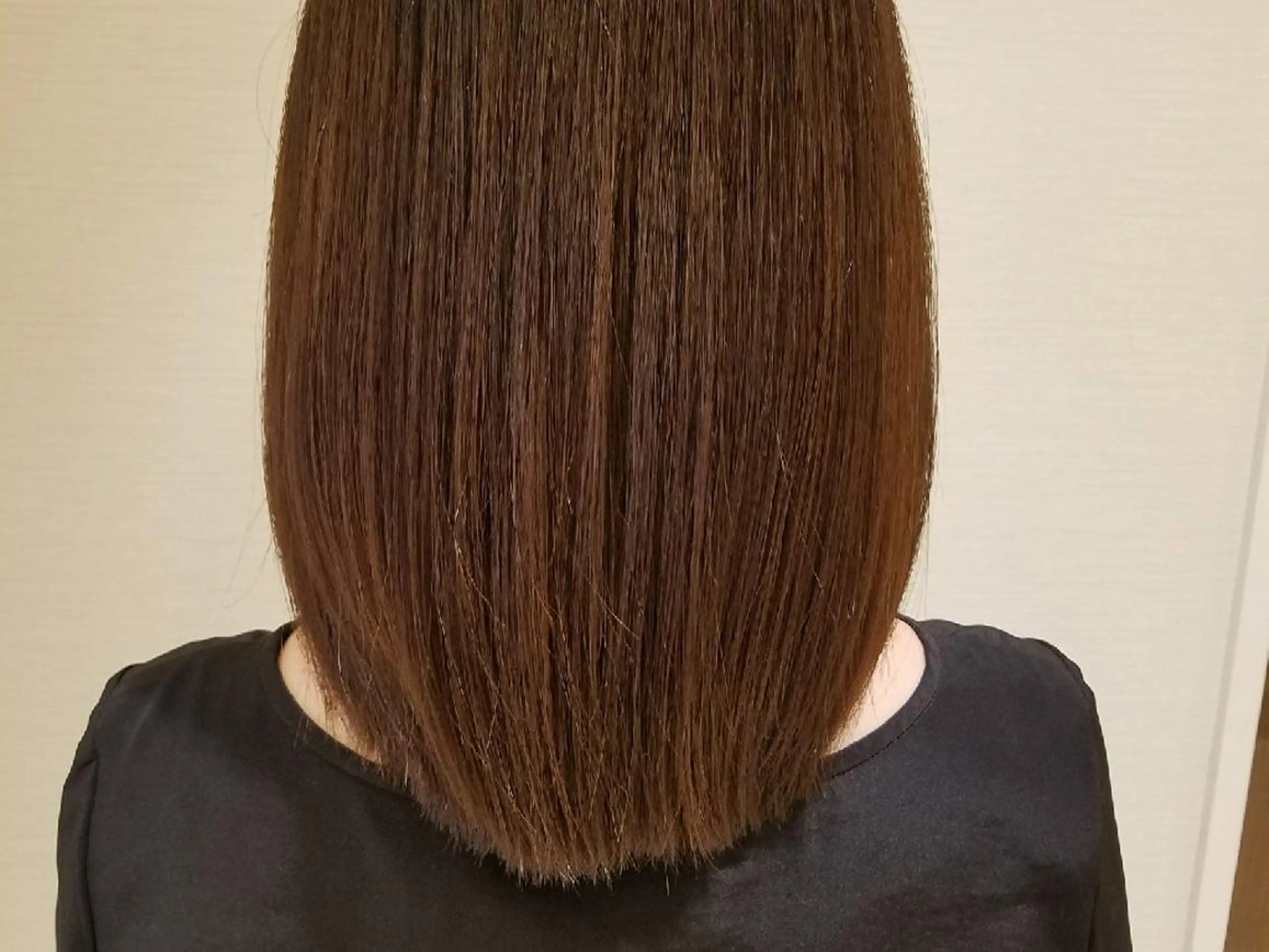 セミロング カット 縮毛矯正 トリートメント 村岡【店長】 【骨格矯正ショート】のヘアスタイル