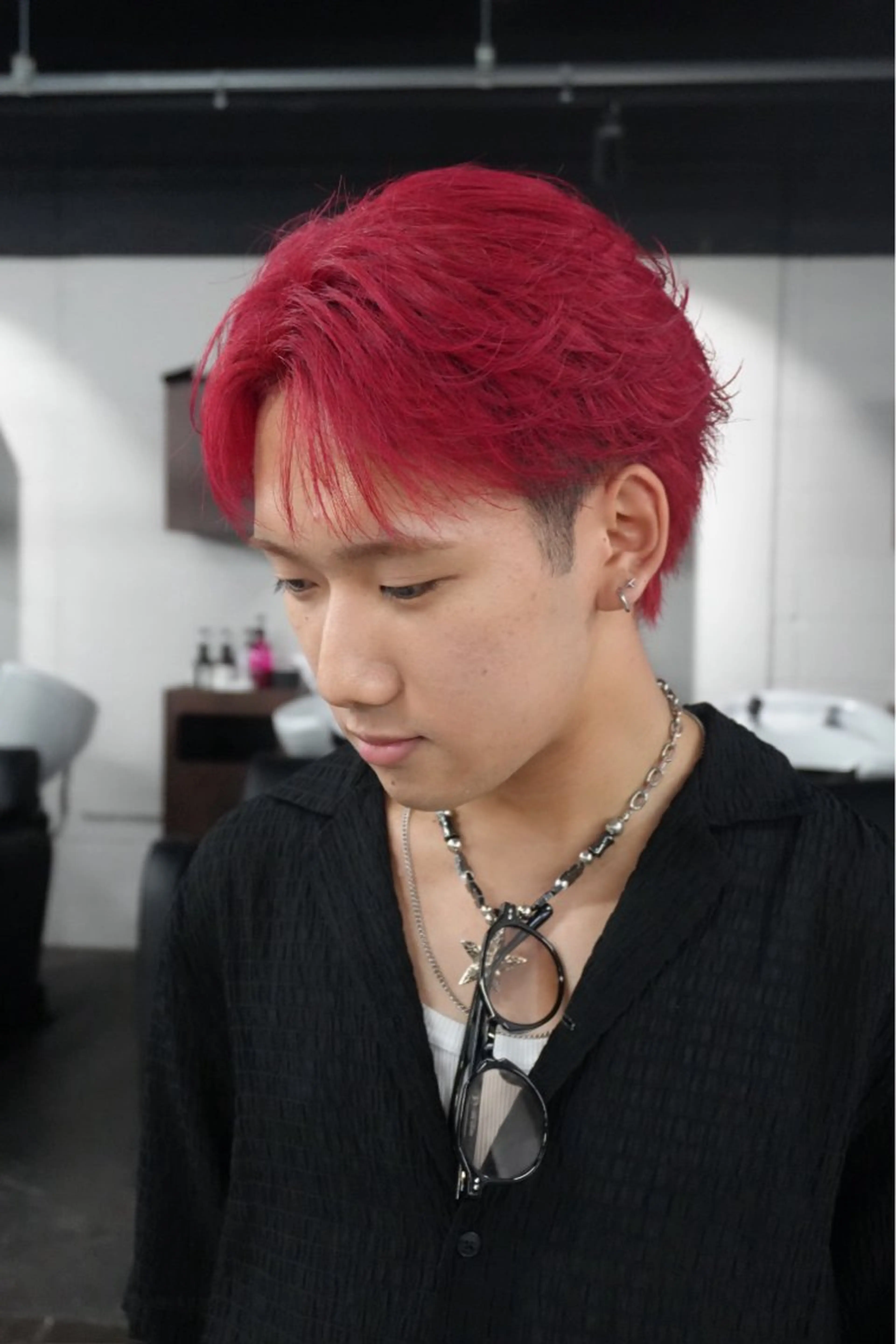 カラー メンズ 岩佐 柚太のヘアスタイル