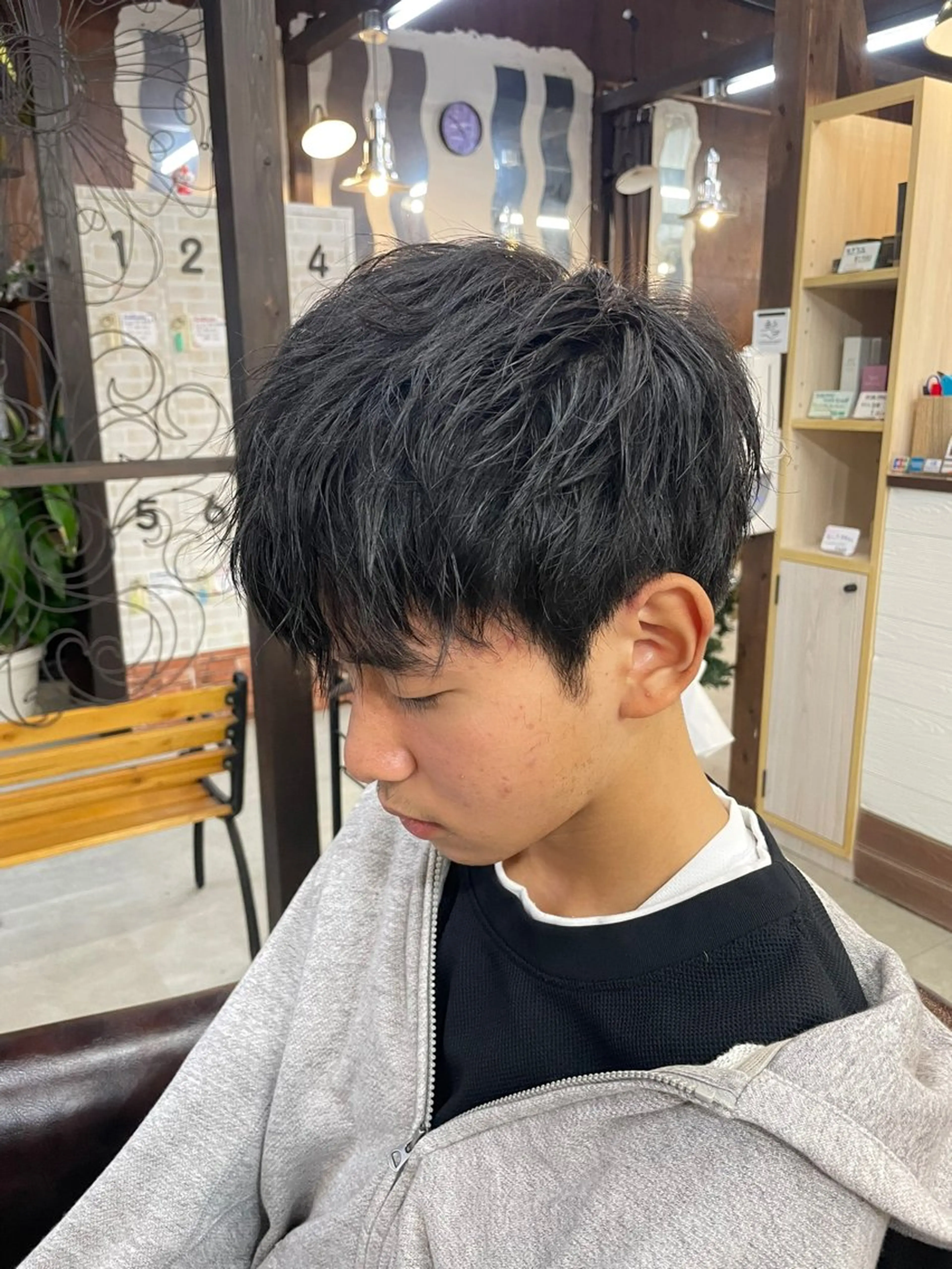 メンズ EIGHT　サイショ ミズキのヘアスタイル