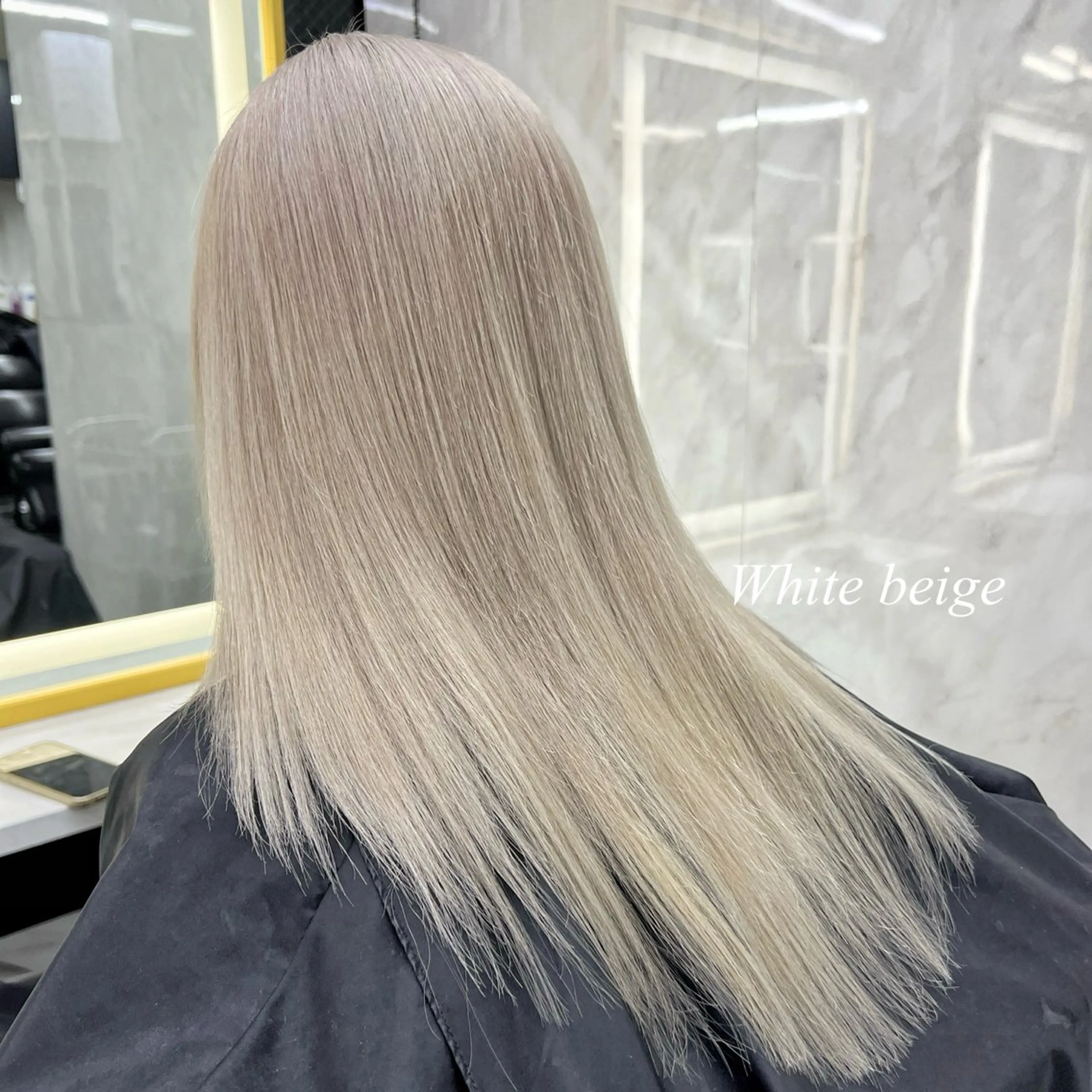 ロング カラー シールエクステ ハイトーンカラー エクステ ヘアカラー シールエクステ特化 ハイトーン、NANAのヘアスタイル