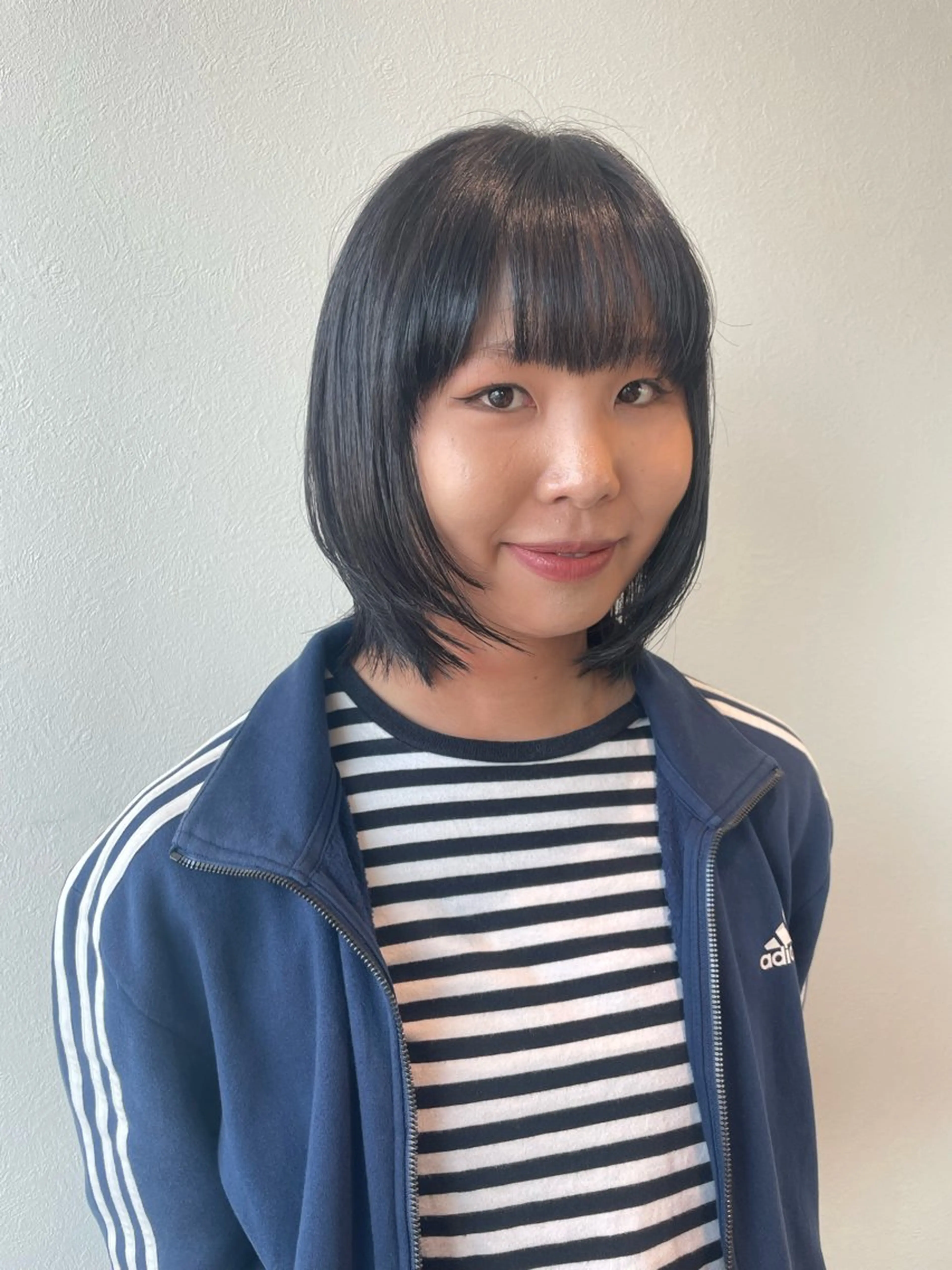 ミディアム カラー 黒髪 ヘアカラー 野田 カレンのヘアスタイル