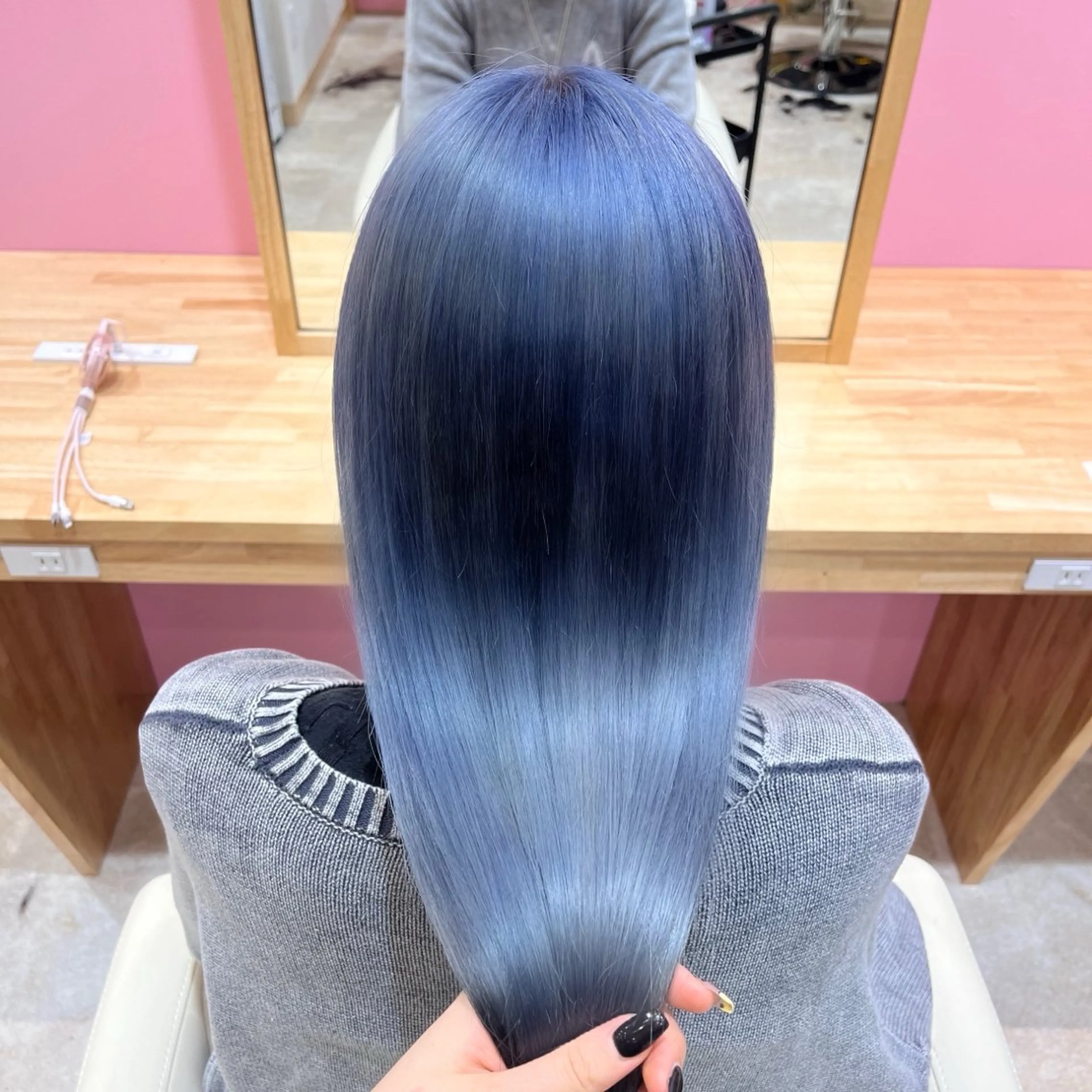 ロング カラー 望愛/レイヤー/ハイ トーン/デザインのヘアスタイル