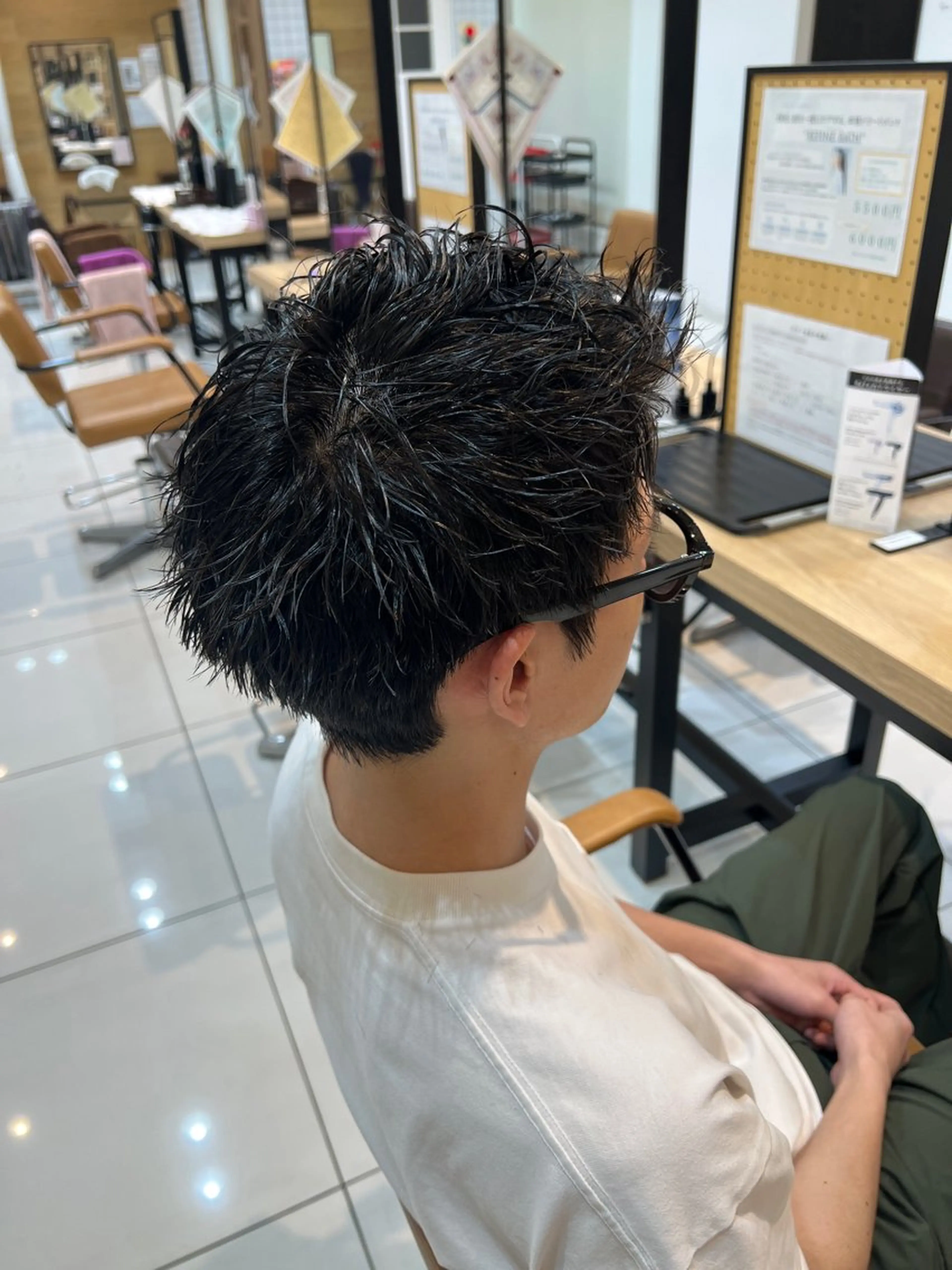 ショート パーマ メンズ 石川 蓮汰朗のヘアスタイル